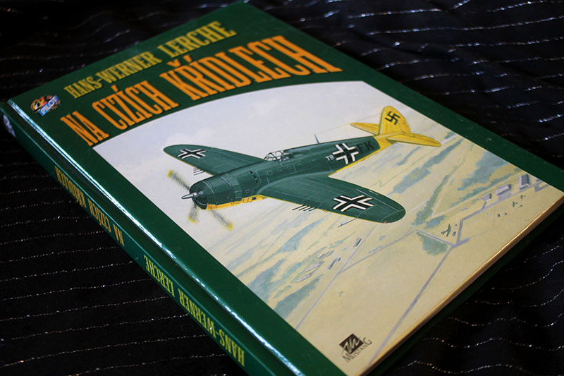 Na cizích křídlech - Hans Werner Lerche Sprache tschechisch Originaltitel : Testpilot auf Beuteflugz – Bild 1