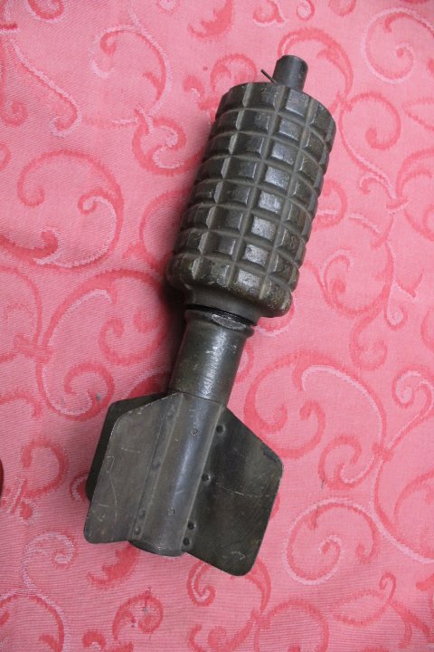 Granatenwerfer Mod.16. "Prister Werfer" Deko Granate. Kein Bodenfund. Mit der Originalfarbe – Bild 2
