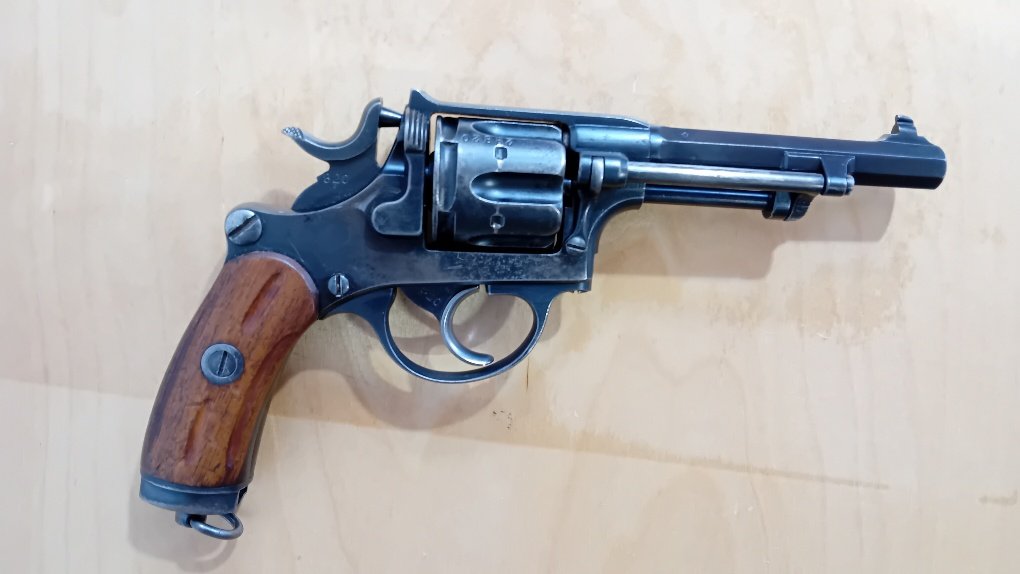 Revolver Waffenfabrik Bern Modell 1882 – Bild 2