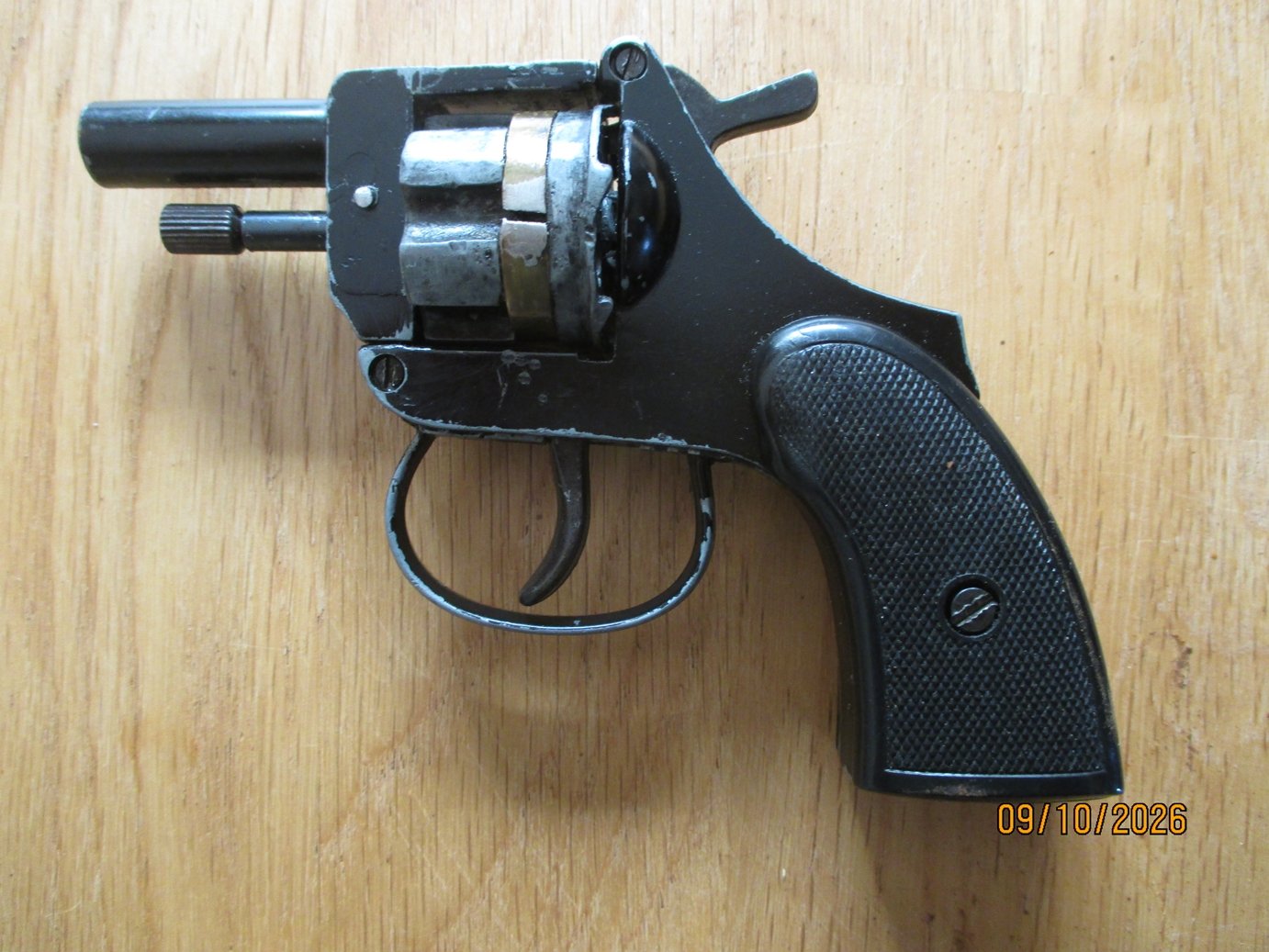 Kleiner Revolver Valor Kal.6mm – Bild 2