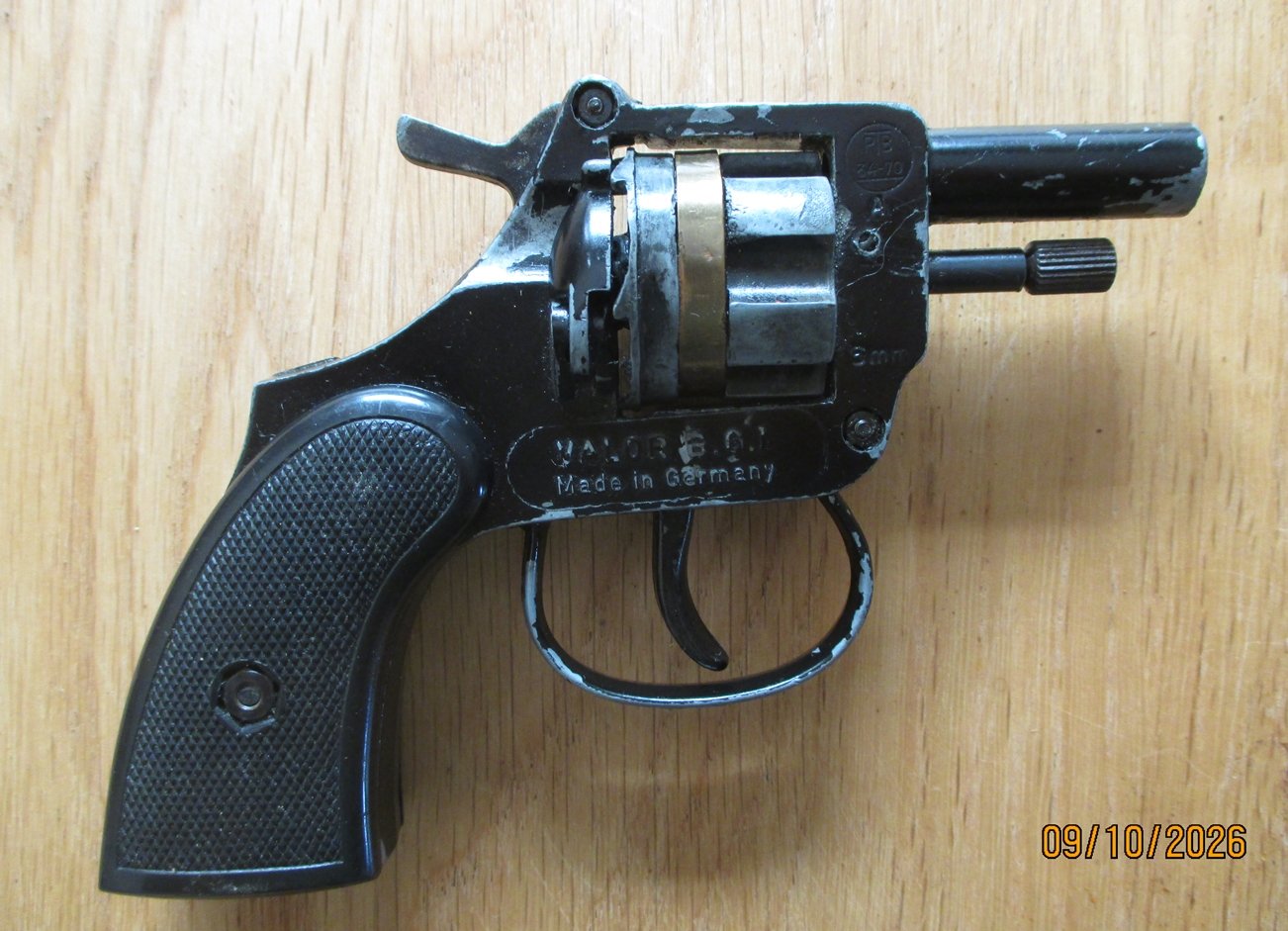Kleiner Revolver Valor Kal.6mm – Bild 1