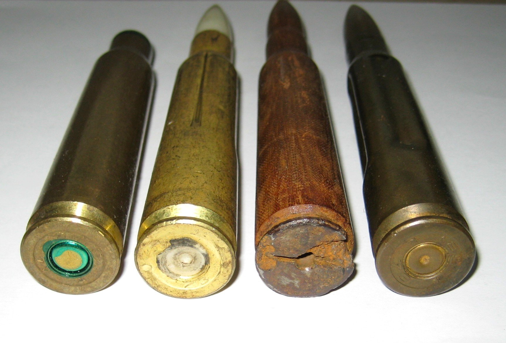 4 Stück Russische / NVA 12,7mm Patronen Deko für DSchK-MG – Bild 2