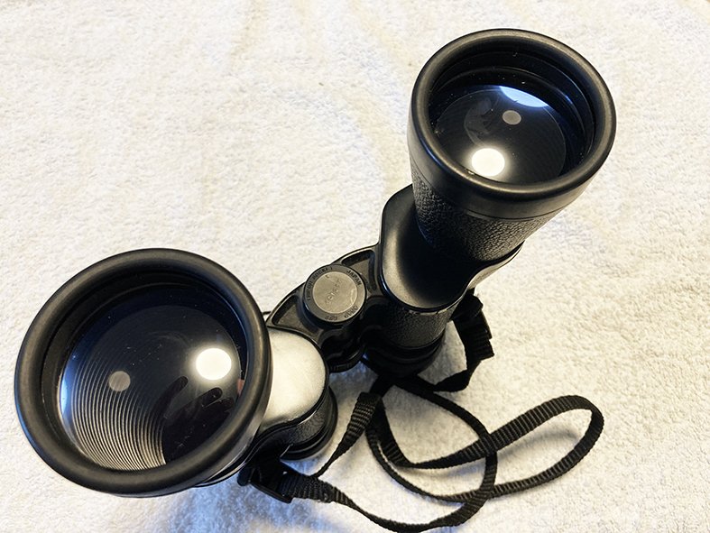 Japanisches Fernglas CARENA 8-20 x 50 ZOOM – Bild 2