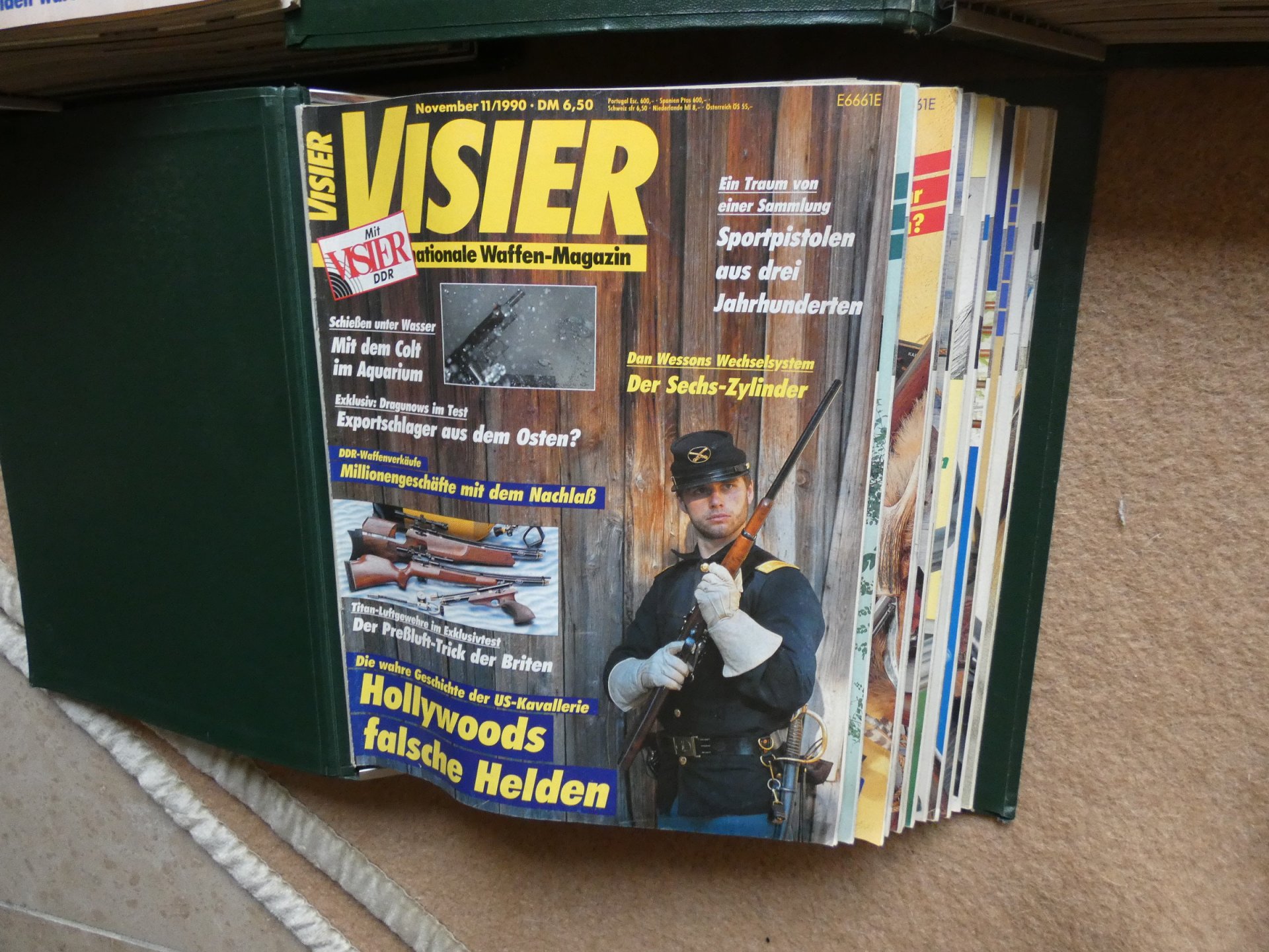 Visier Hefte im Sammelordner 88/89/90 guter Zustand – Bild 3
