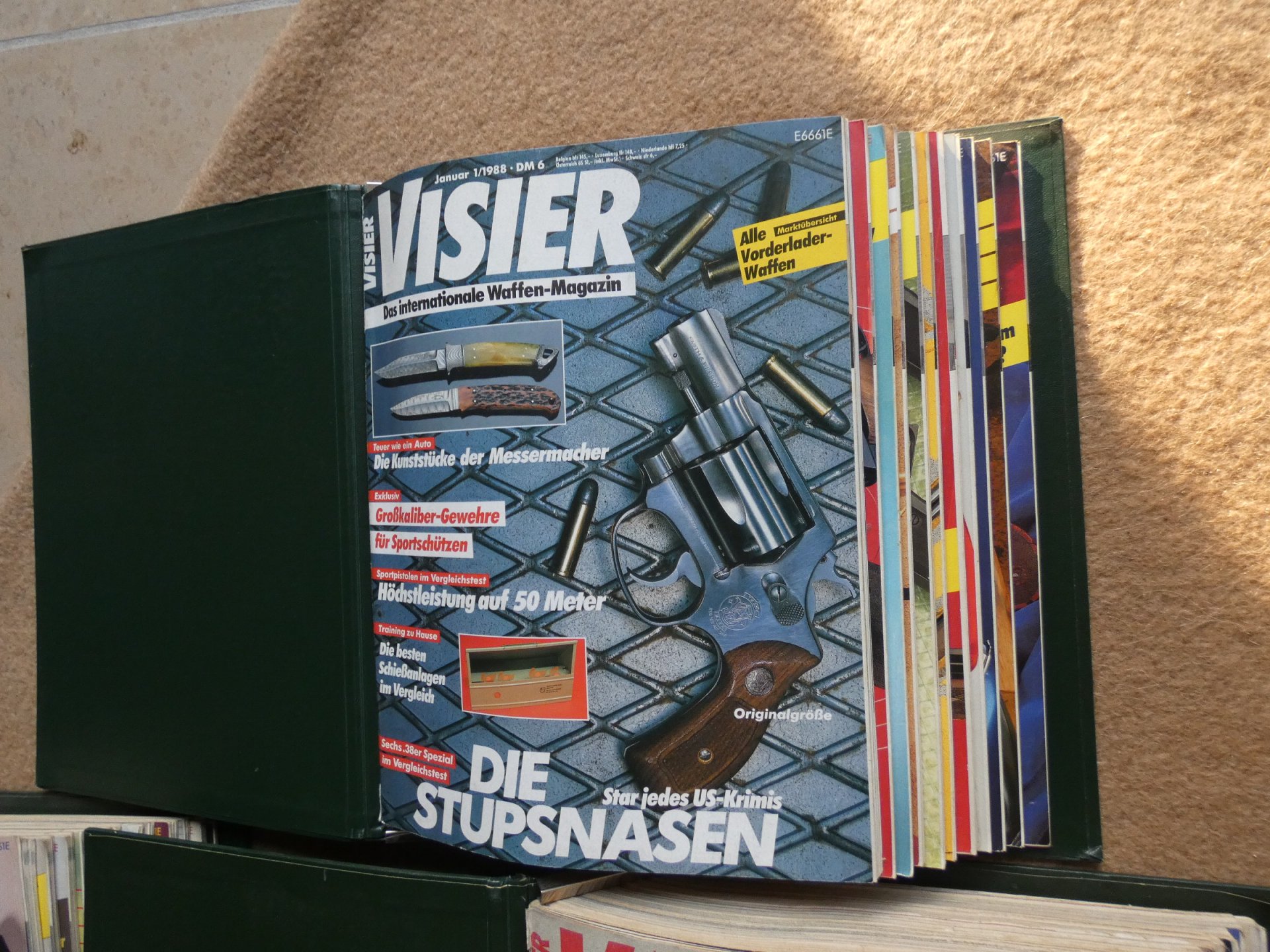 Visier Hefte im Sammelordner 88/89/90 guter Zustand – Bild 1