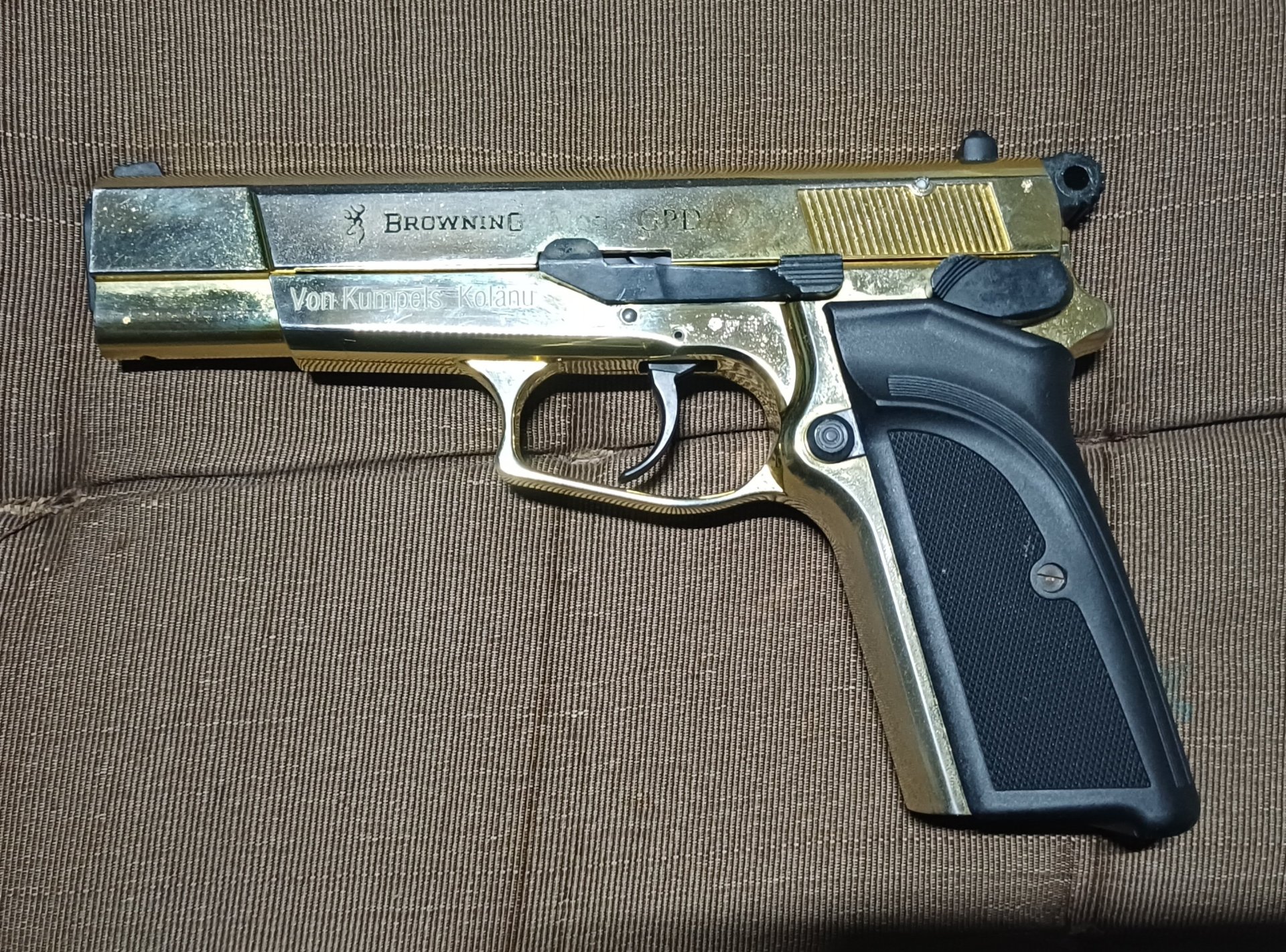 BrowninG 9mm – Bild 1