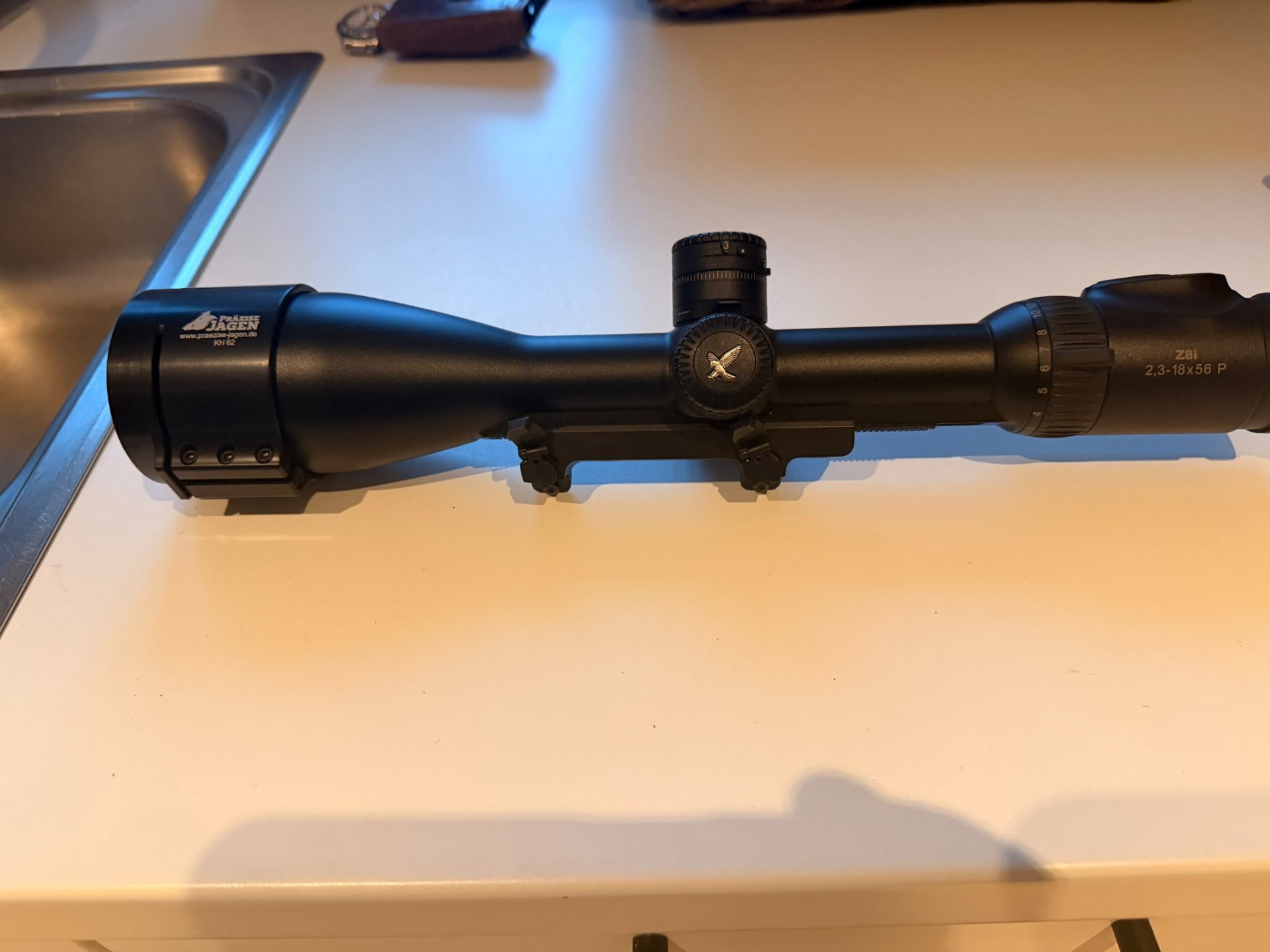 Swarovski z8i 2,3-18x 56 R mit Blasermontage und Balistikturm – Bild 1