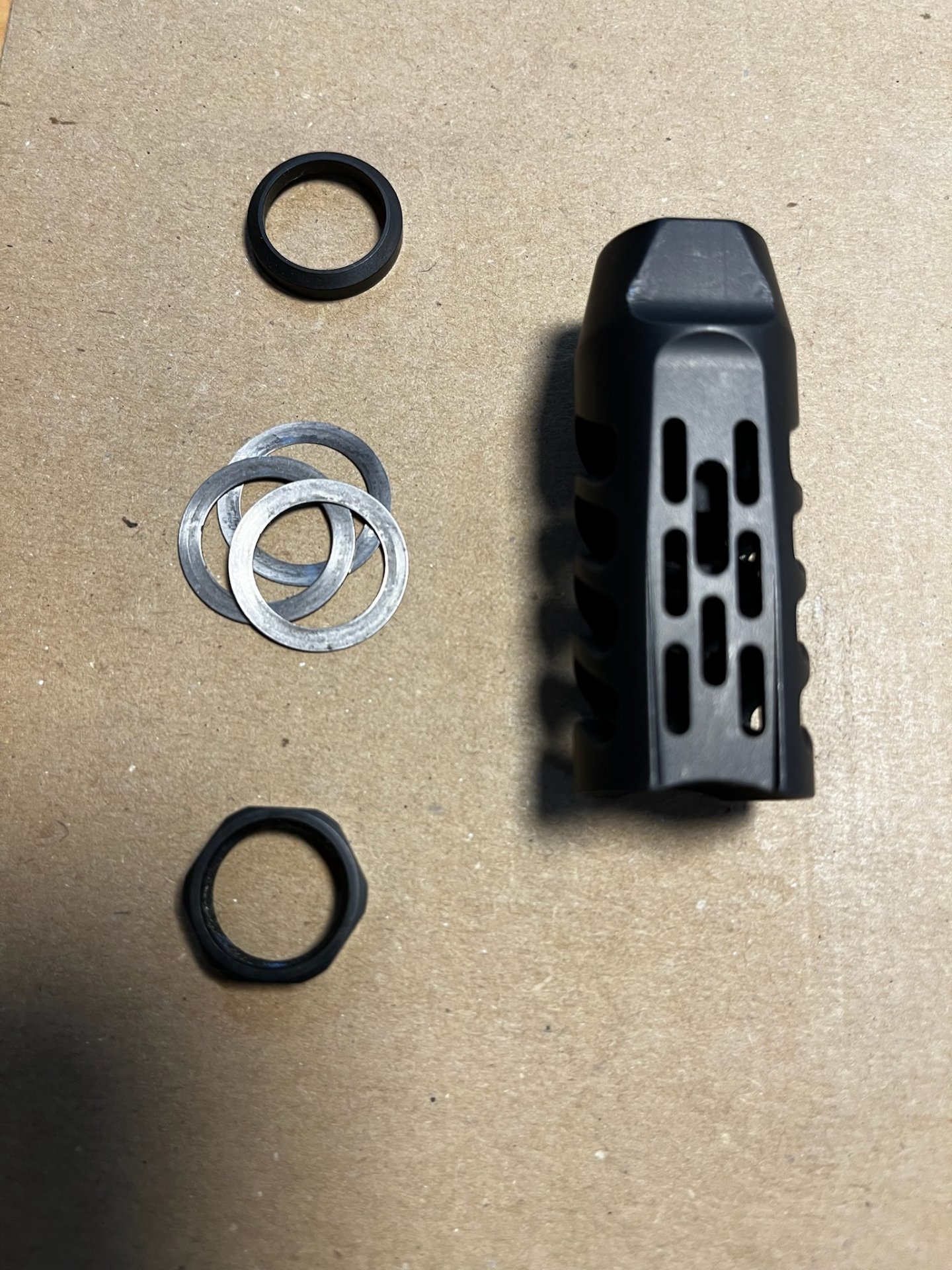 4-Kammern Mündungsbremse mit 5/8x24 Gewinde für Kaliber bis 8,3mm Ø – Bild 1