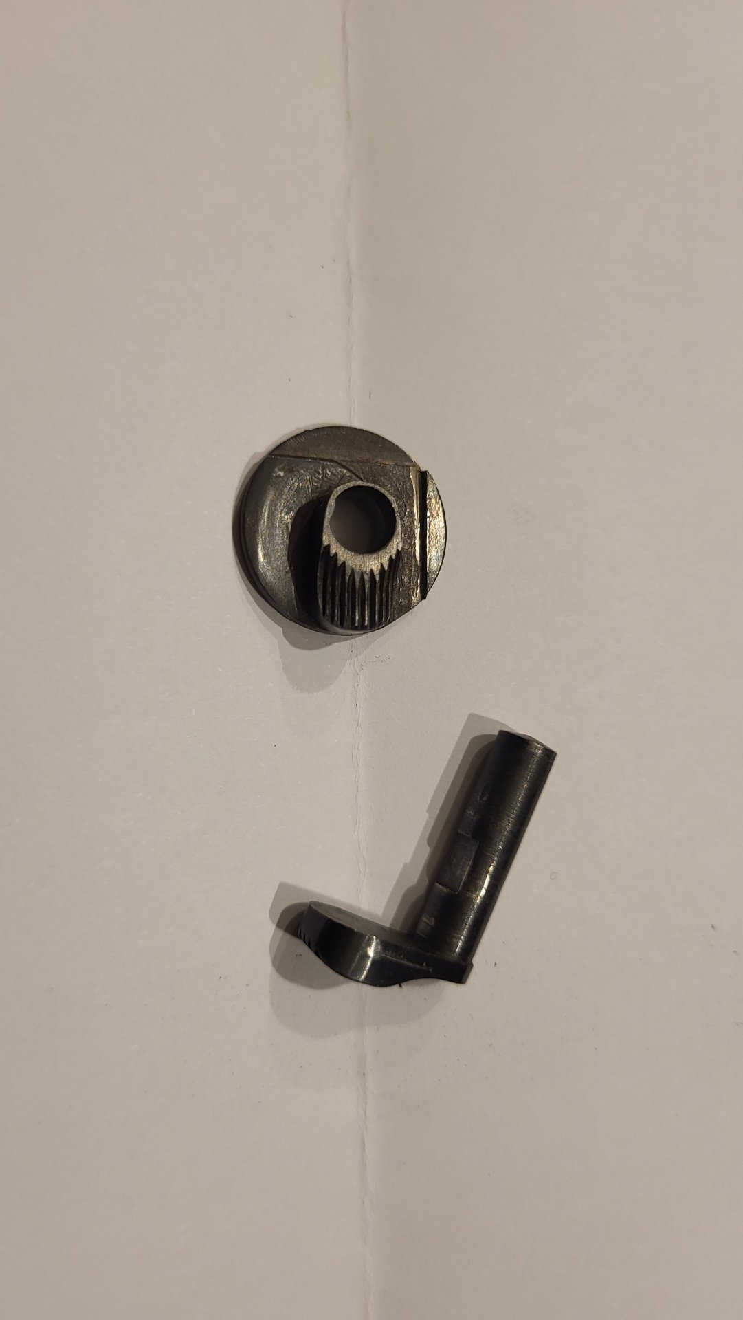 Zerlegehebel Sicherung für Unique Mod. D.6 Kal. 22 – Bild 1