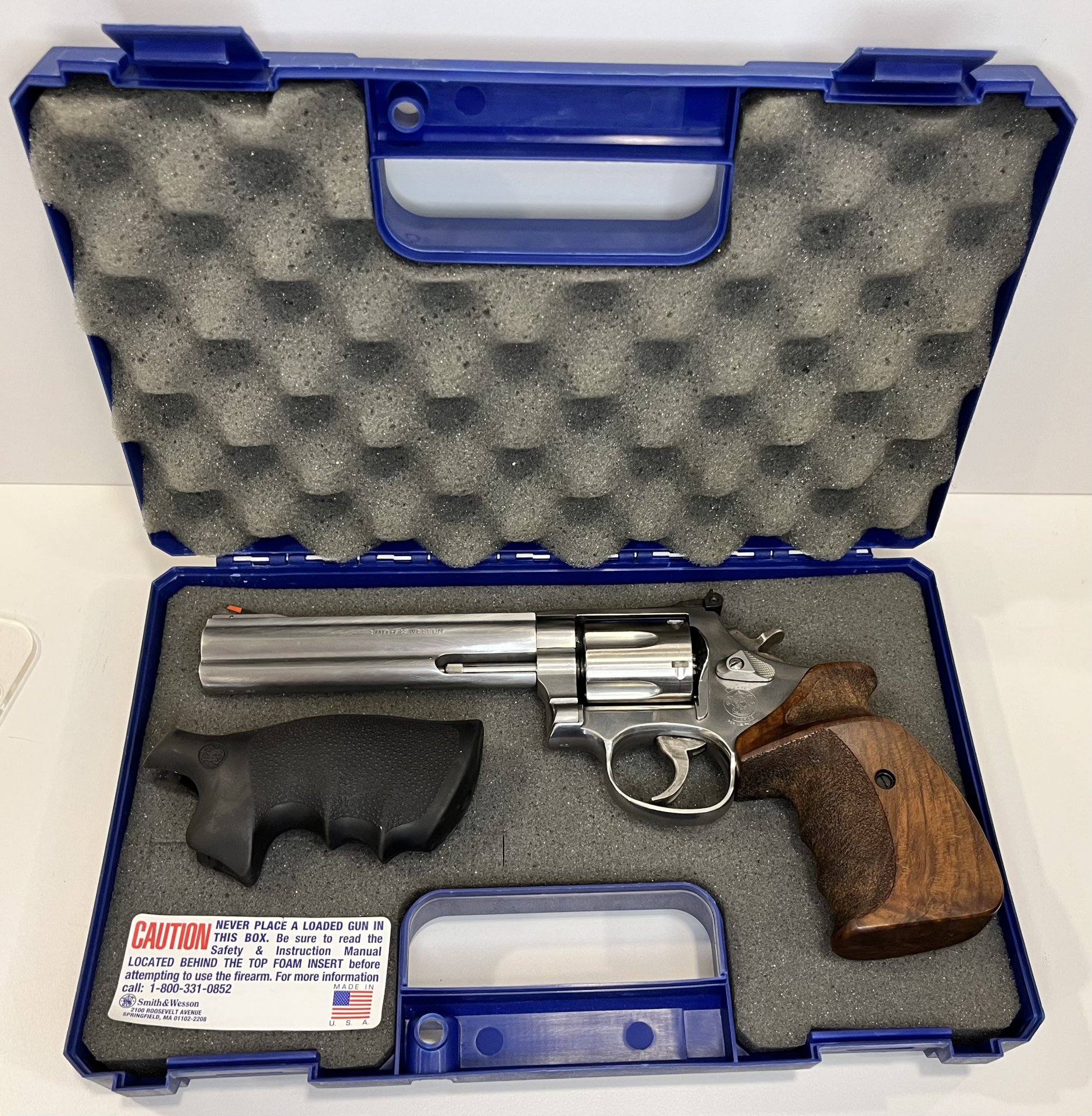 Smith & Wesson 686-5 .357 Mag. – 6 Zoll | Inkl. Match-Holzgriff, Gummigriff & Orig.-Koffer – Bild 1