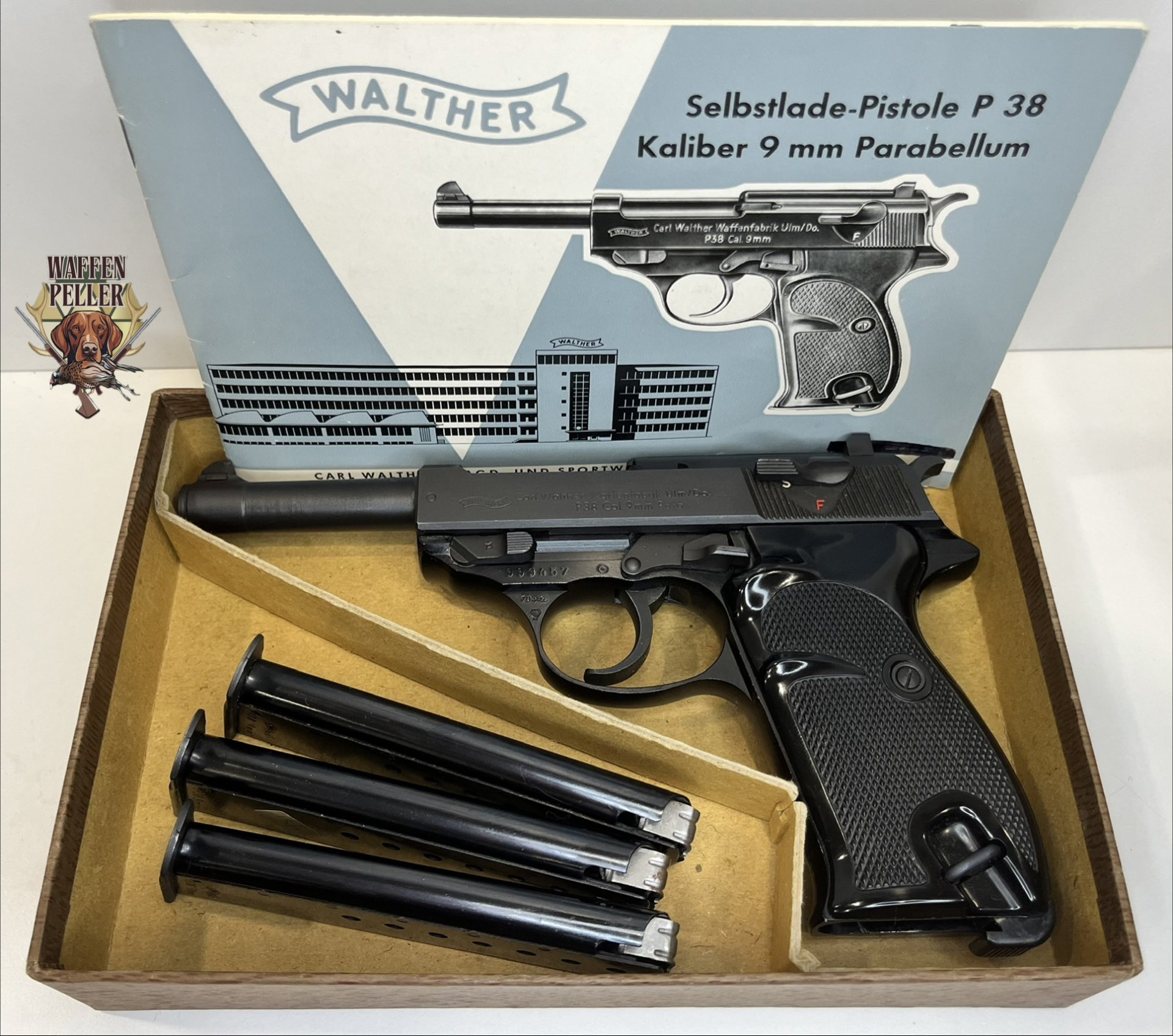 Walther P38 (matt) 9mm Para – Neuwertiger Sammlerzustand (1970) in OVP mit 3 Magazinen & Anleitung – Bild 1