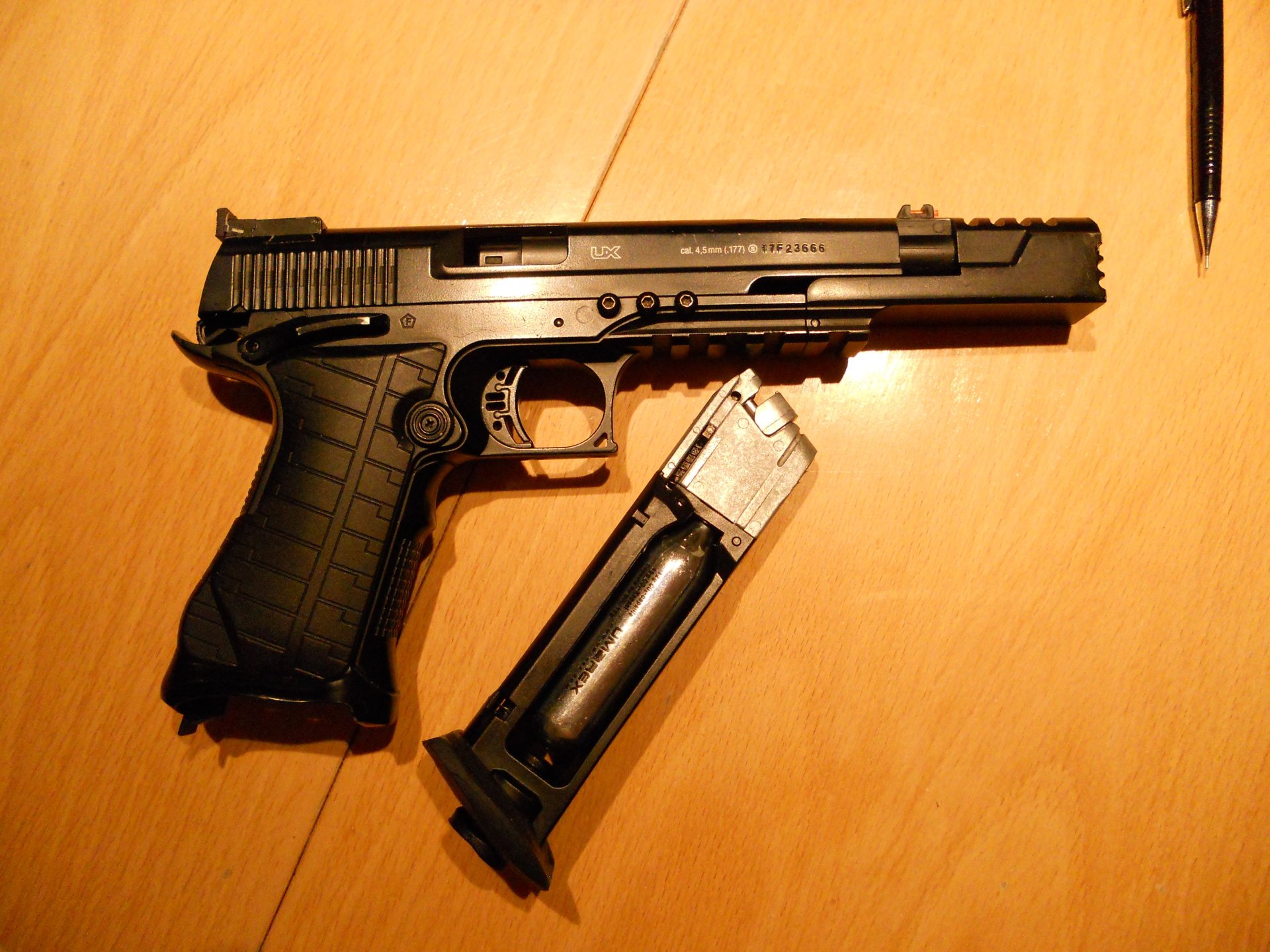 Luftpistole Umarex UX 4,5mm UX SA 10 CO2 Kompensator RACE GUN – Bild 2
