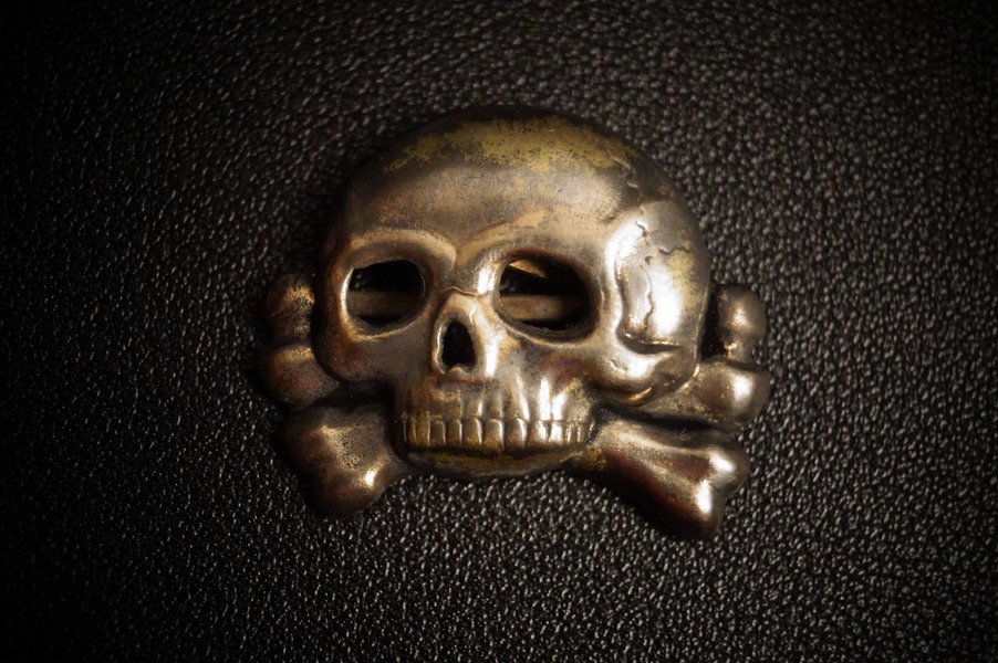 WK1 Totenkopf für Dragoner, auch 1.Model für Schaftmütze WK2 – Bild 1