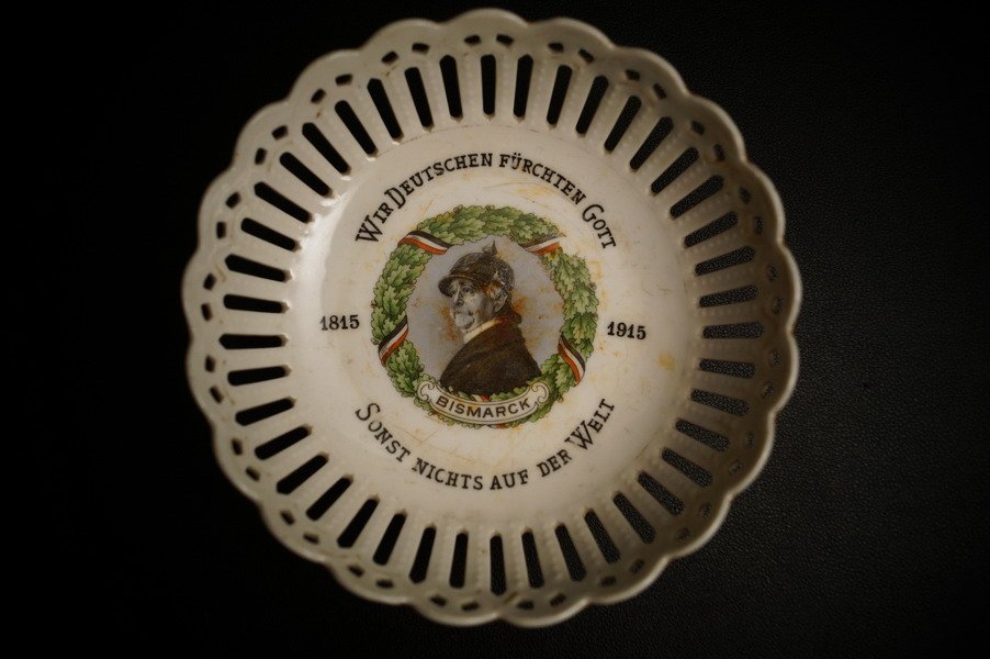 Kaiserlicher Teller für Plätzchen, 1815-1915, sehr feines Dekor, WK1 – Bild 1