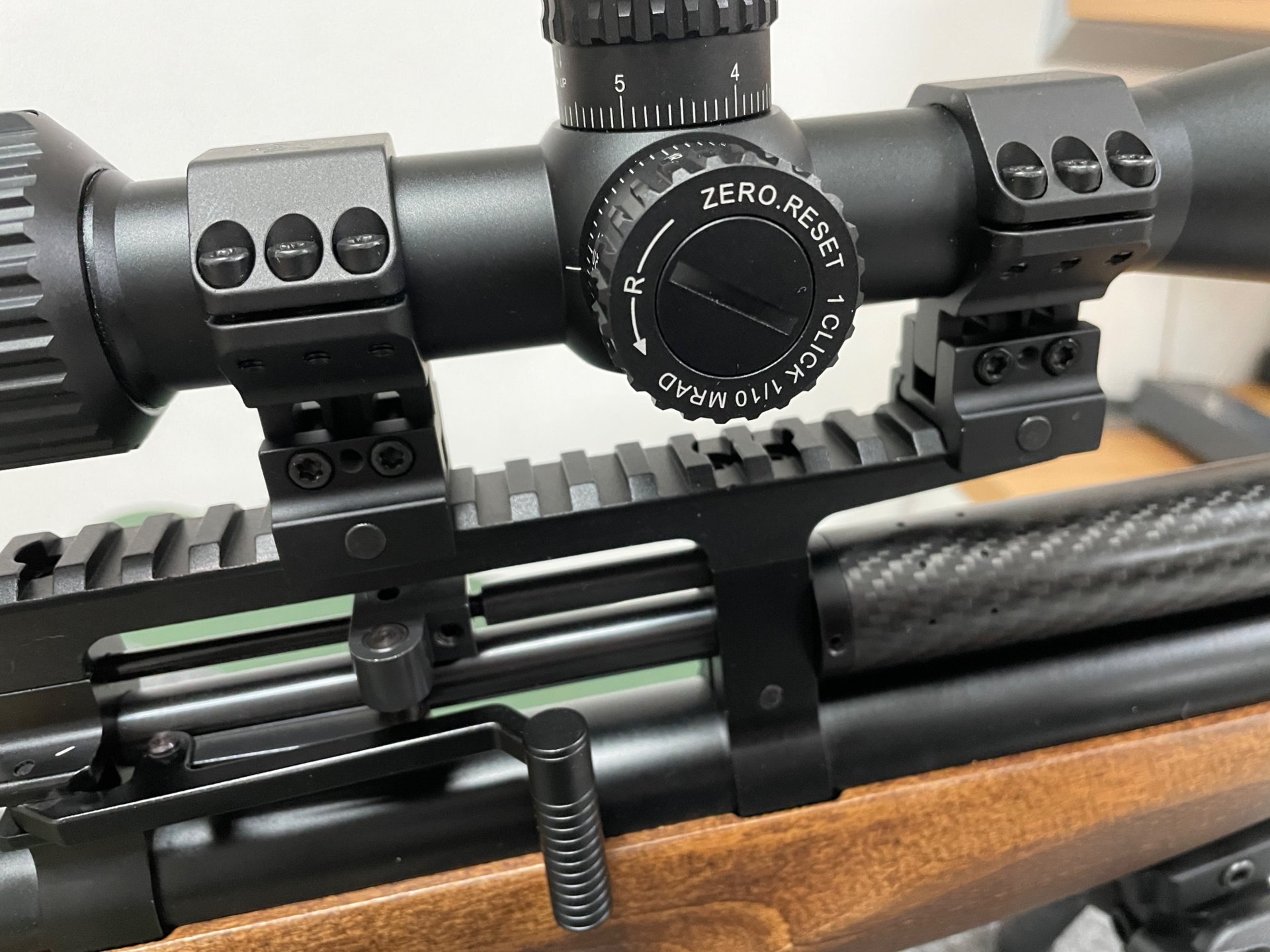 Diana Skyhawk PCP, 6,35mm, ZF-FFP, Bipod, Koffer, 3 Magazine – Bild 7