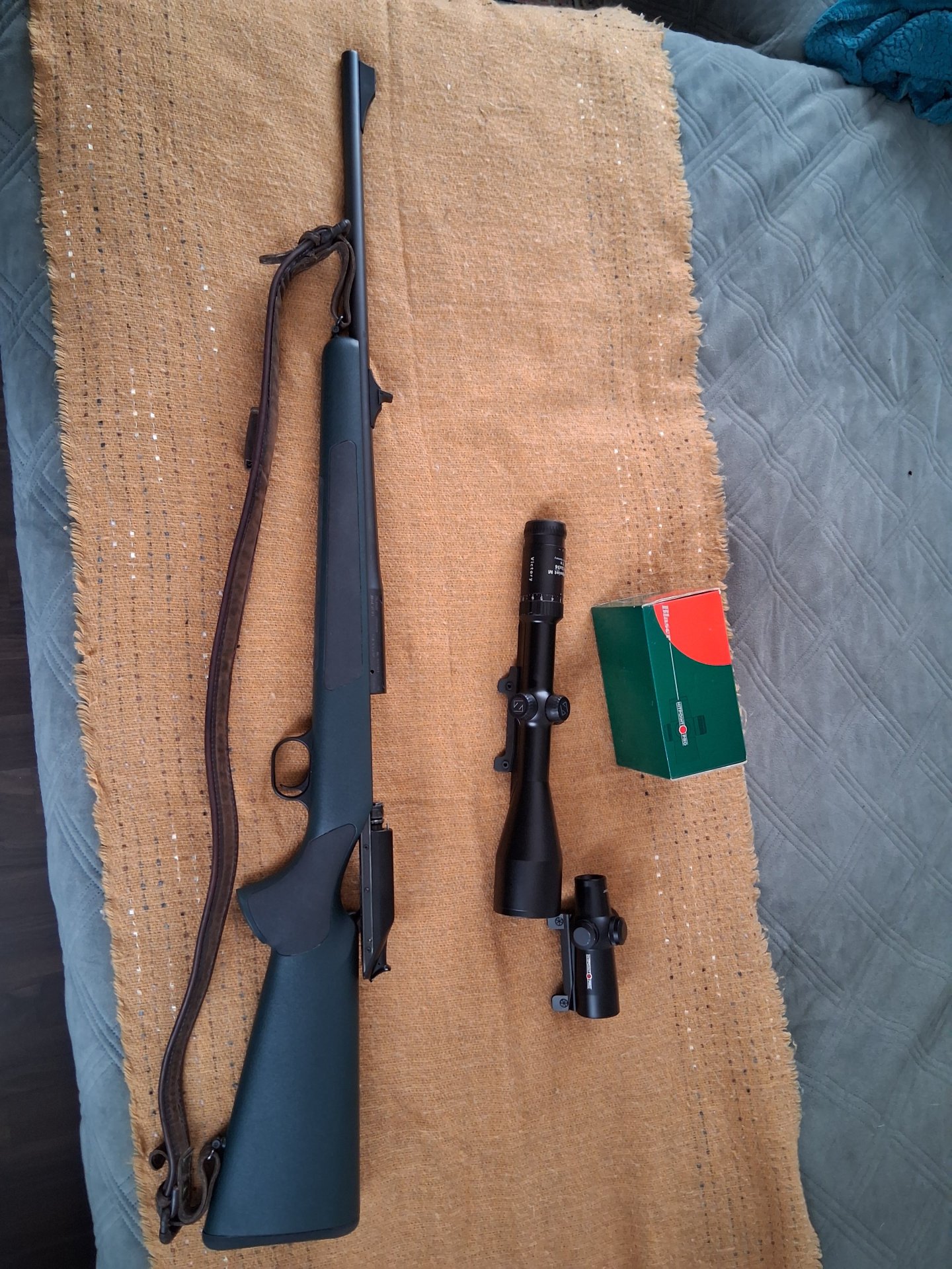 Blaser R93 Professional 9,3x62 inkl. Zeiss Victory Varipoint 3-12x56 M (Absehen 60) – Bild 1