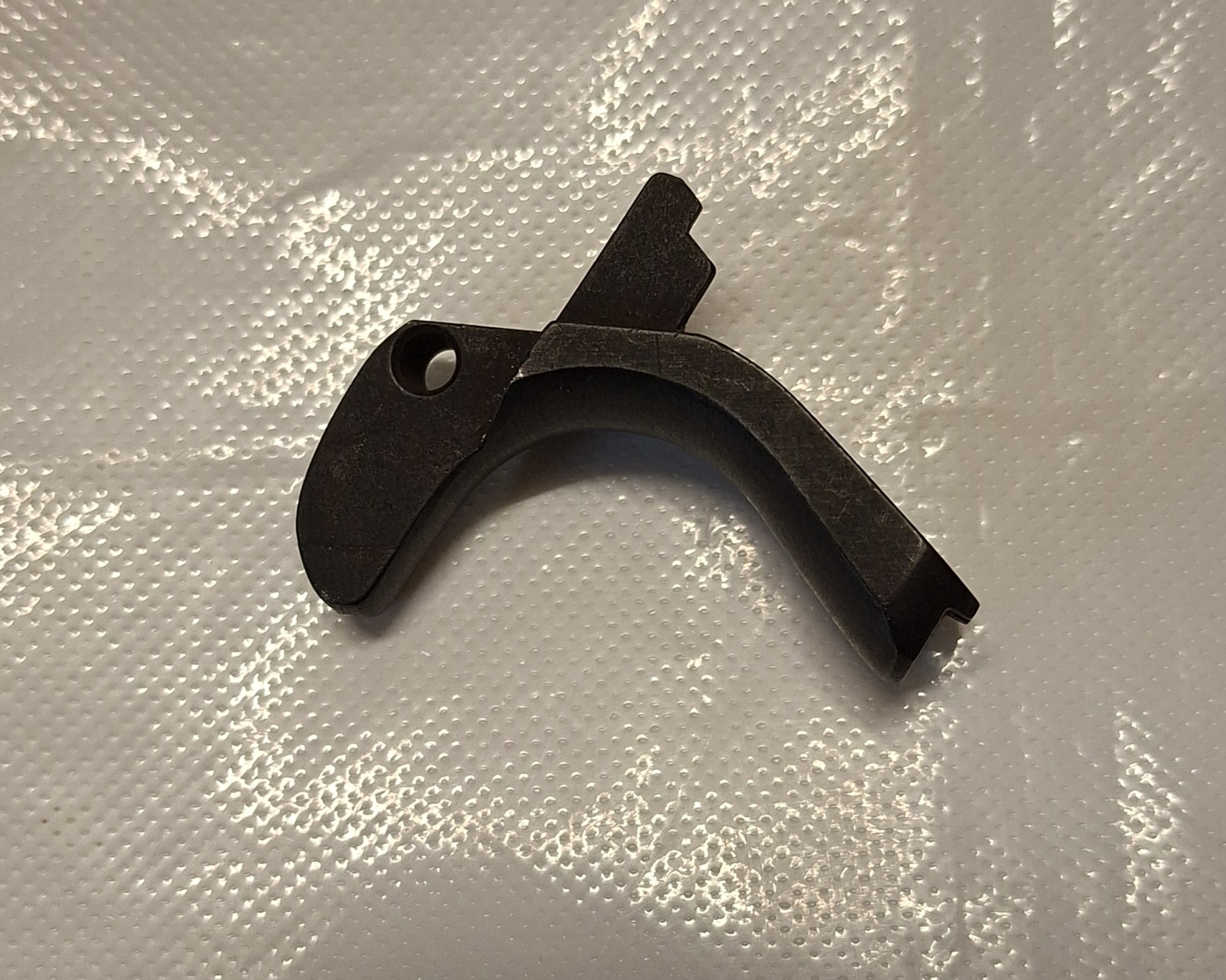 Beavertail Colt 1911 brüniert – Bild 1