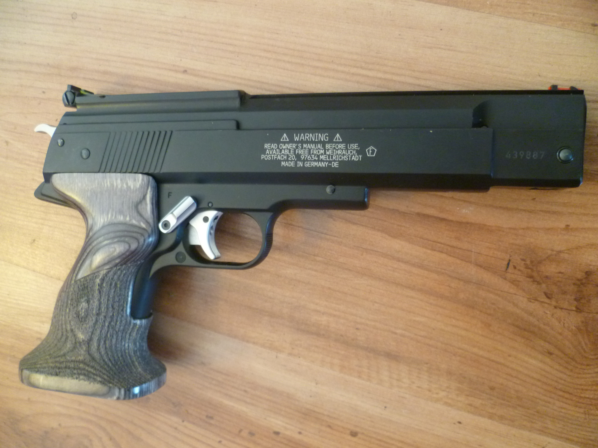 Luftpistole Weihrauch HW 45 Black Star – Bild 2