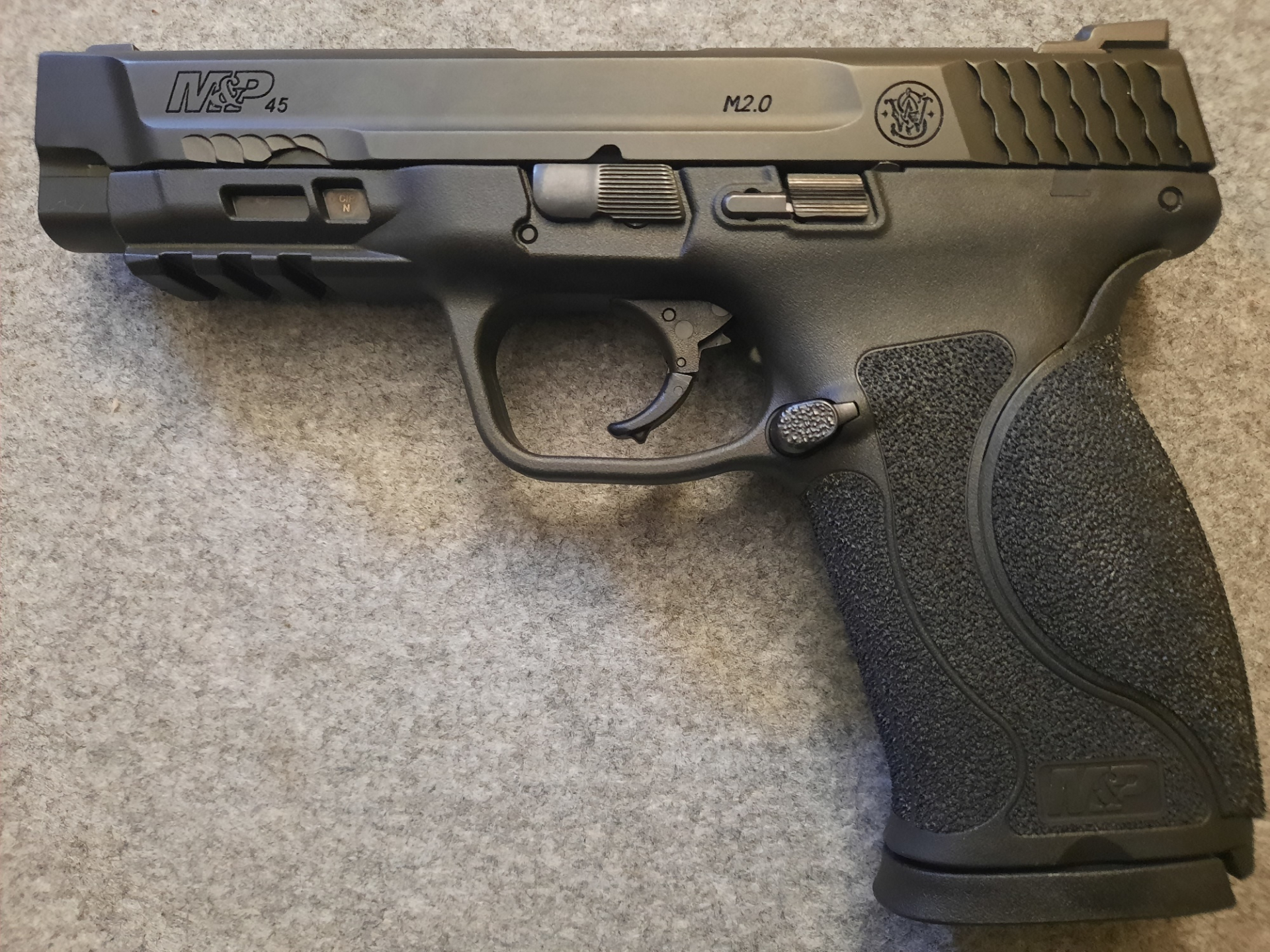 Halbautomatische Pistole S&W M&P45 Kal. .45 Auto – Bild 4