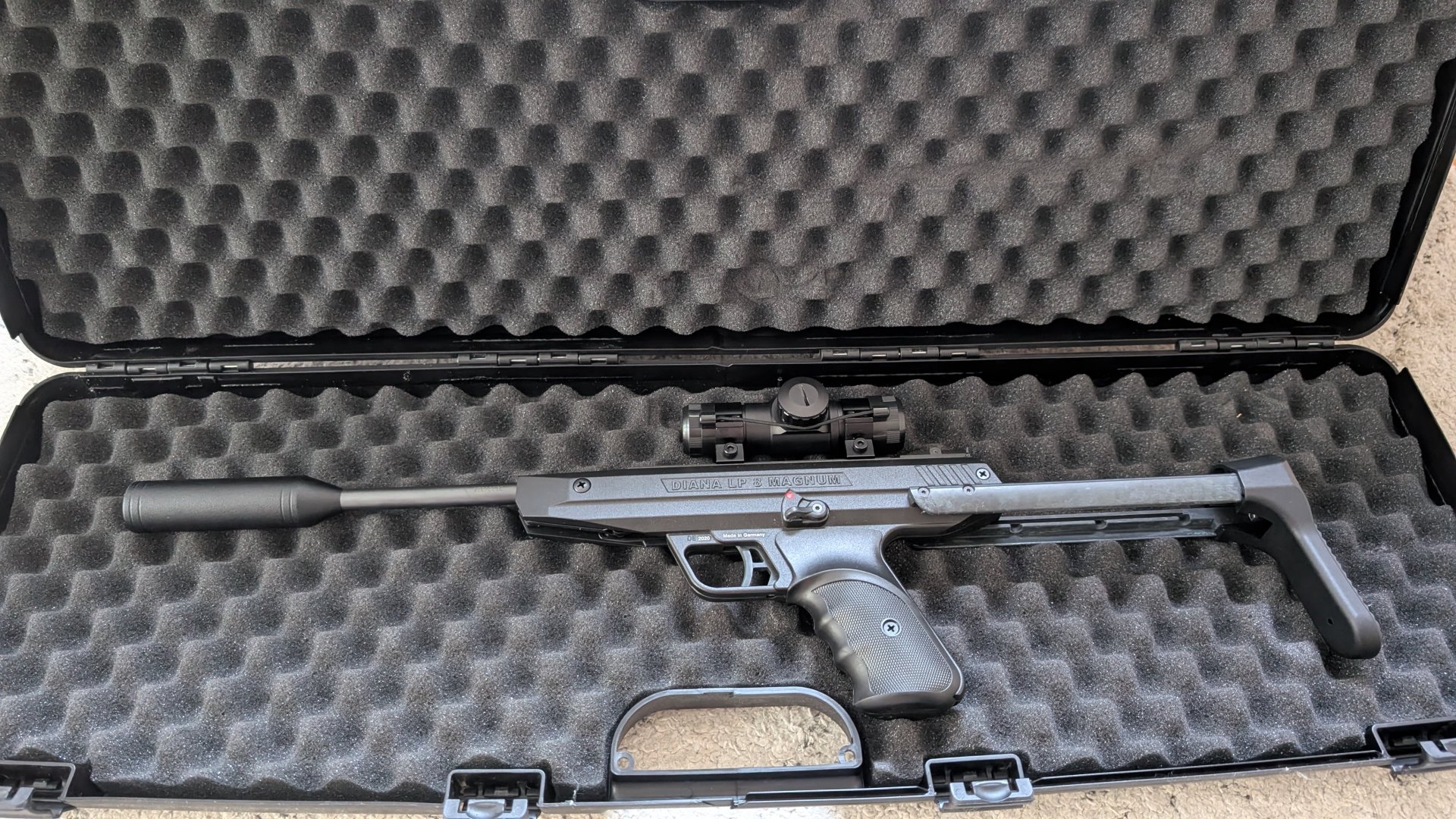 DIANA LP 8 Magnum Luftpistole (Baujahr 2020) – Komplettset mit Schulterstütze, Red Dot & Koffer – Bild 1