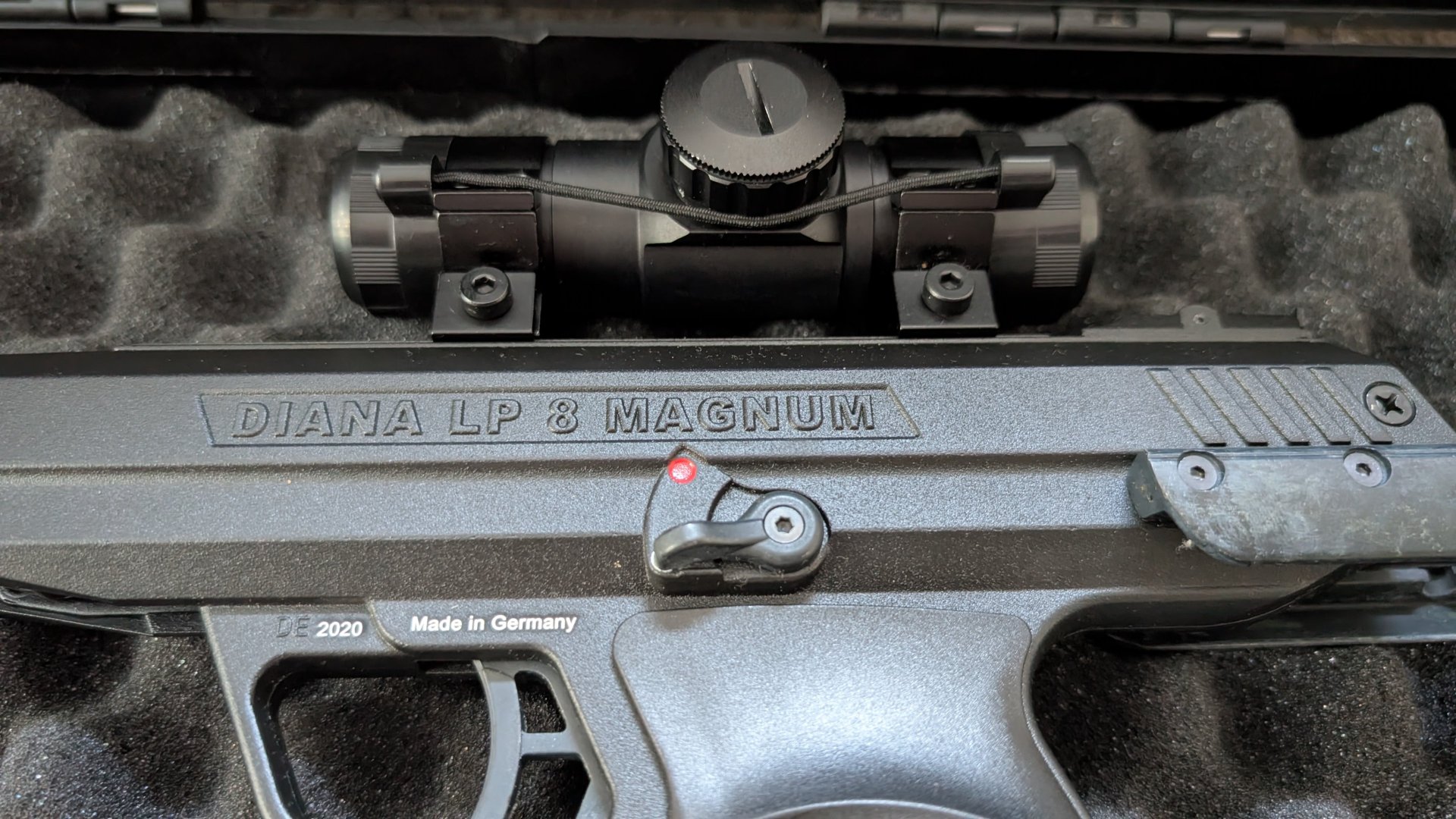 DIANA LP 8 Magnum Luftpistole (Baujahr 2020) – Komplettset mit Schulterstütze, Red Dot & Koffer – Bild 2
