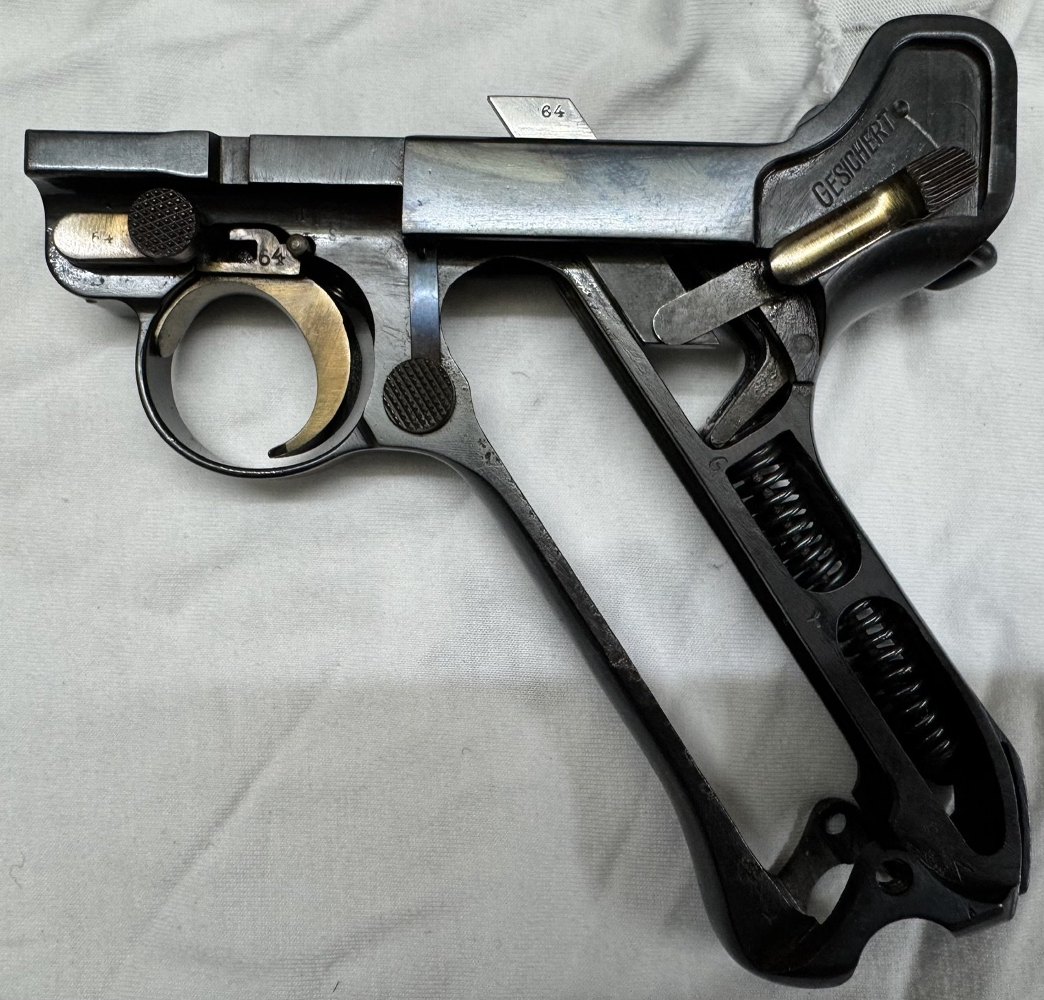 DWM P08 9mmLuger, 1916 mit 4 Päckchen Originalmunition WW II (1941-1943) – Bild 4