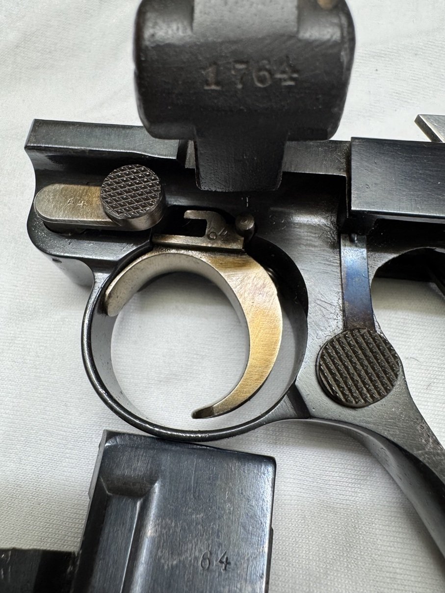 DWM P08 9mmLuger, 1916 mit 4 Päckchen Originalmunition WW II (1941-1943) – Bild 7