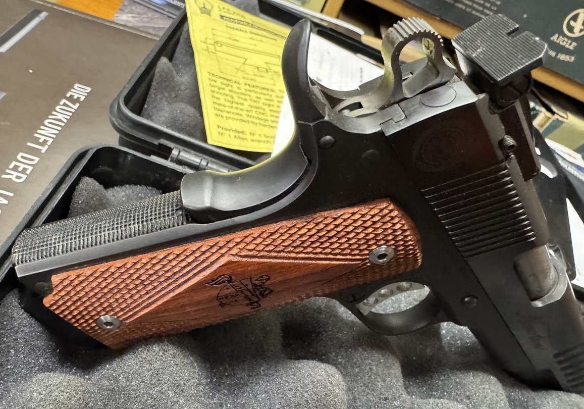 Selbstladepistole Nowlin Crusader 1911 USA, .45Auto – Bild 2