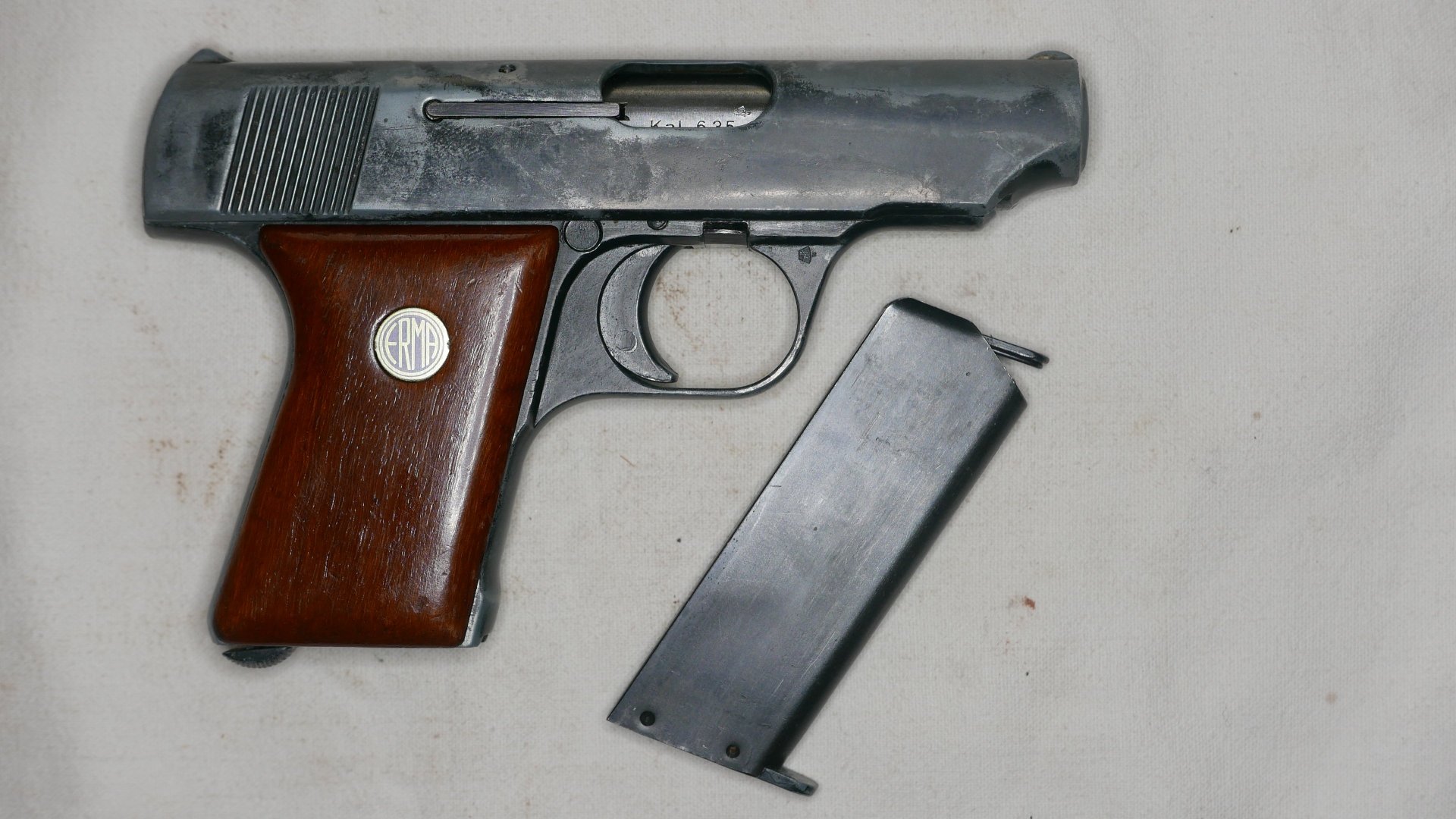 Taschenpistole Fa. Erma Mod TP 25, Kal 6,35, ungeschossen – Bild 4