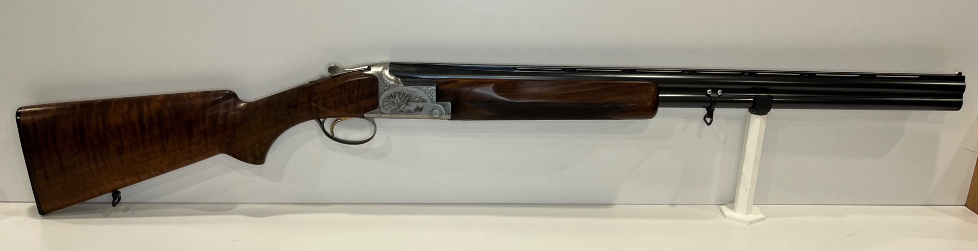 FN Browning B25 B2G Kal. 12/70 – Meister-Handgravur (Bailly / Boulanger) – Traumhaftes Maserholz! – Bild 2