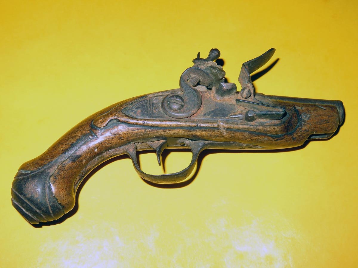 Kleine Steinschlosspistole Taschenpistole Reisepistole um 1780 im Fundzustand – Bild 1