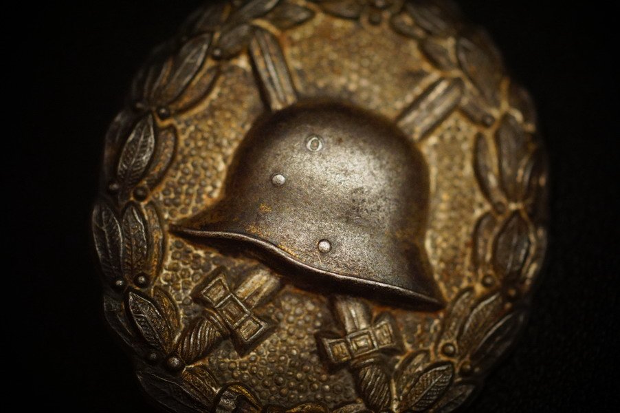 WK1 Eisernes Kreuz, Schmuckstück mit Schraubscheibe, Silber, Eisenstück – Bild 2