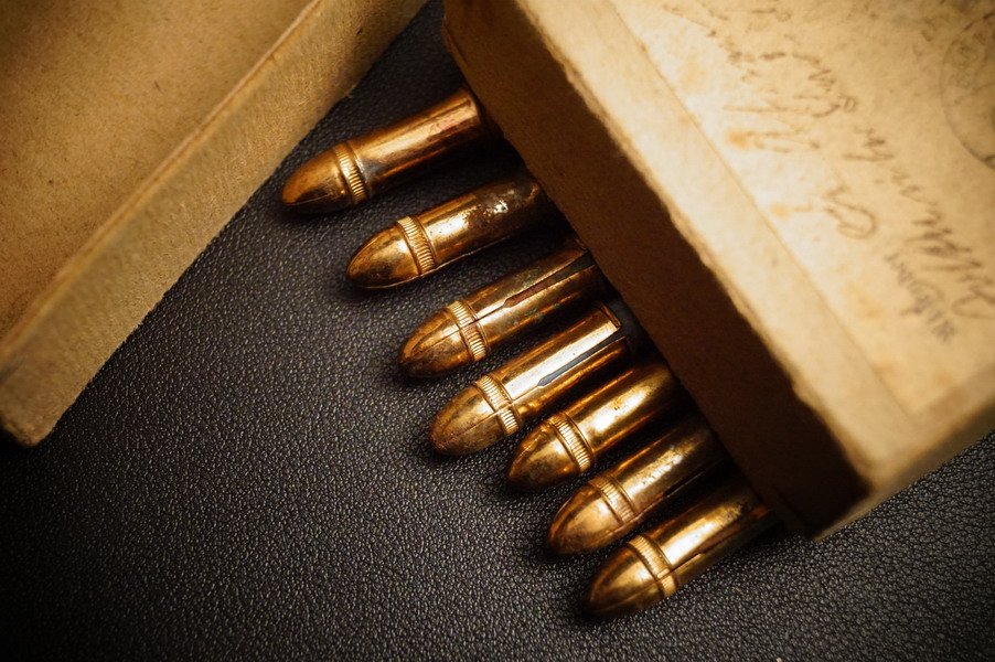 WK2 Feldpostschachtel von 1944, mit Alten 9mm Patronen - Stiften, selten – Bild 2