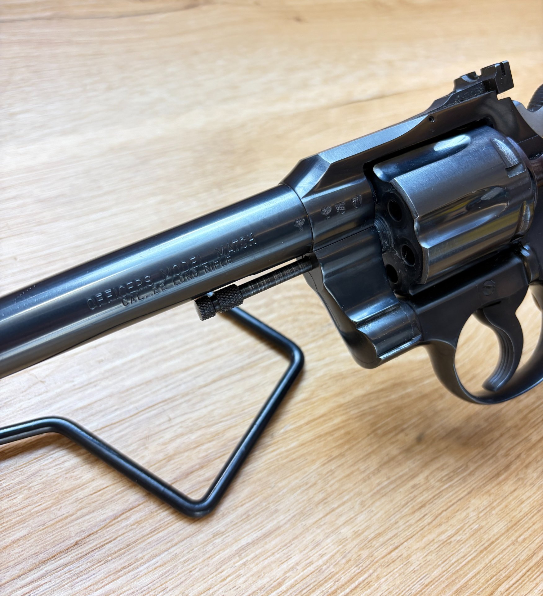 Colt Sportrevolver 22l.r. OFFICERS Model Match "Sehr guter Zustand" – Bild 2