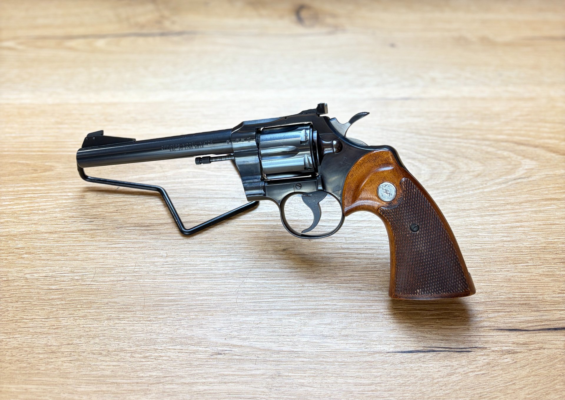 Colt Sportrevolver 22l.r. OFFICERS Model Match "Sehr guter Zustand" – Bild 5