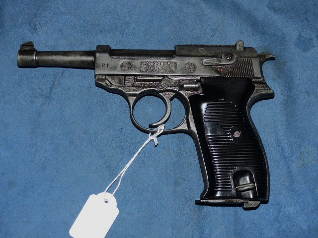 ME 38 P (wie Walther P38) cal. 8mm – Bild 1
