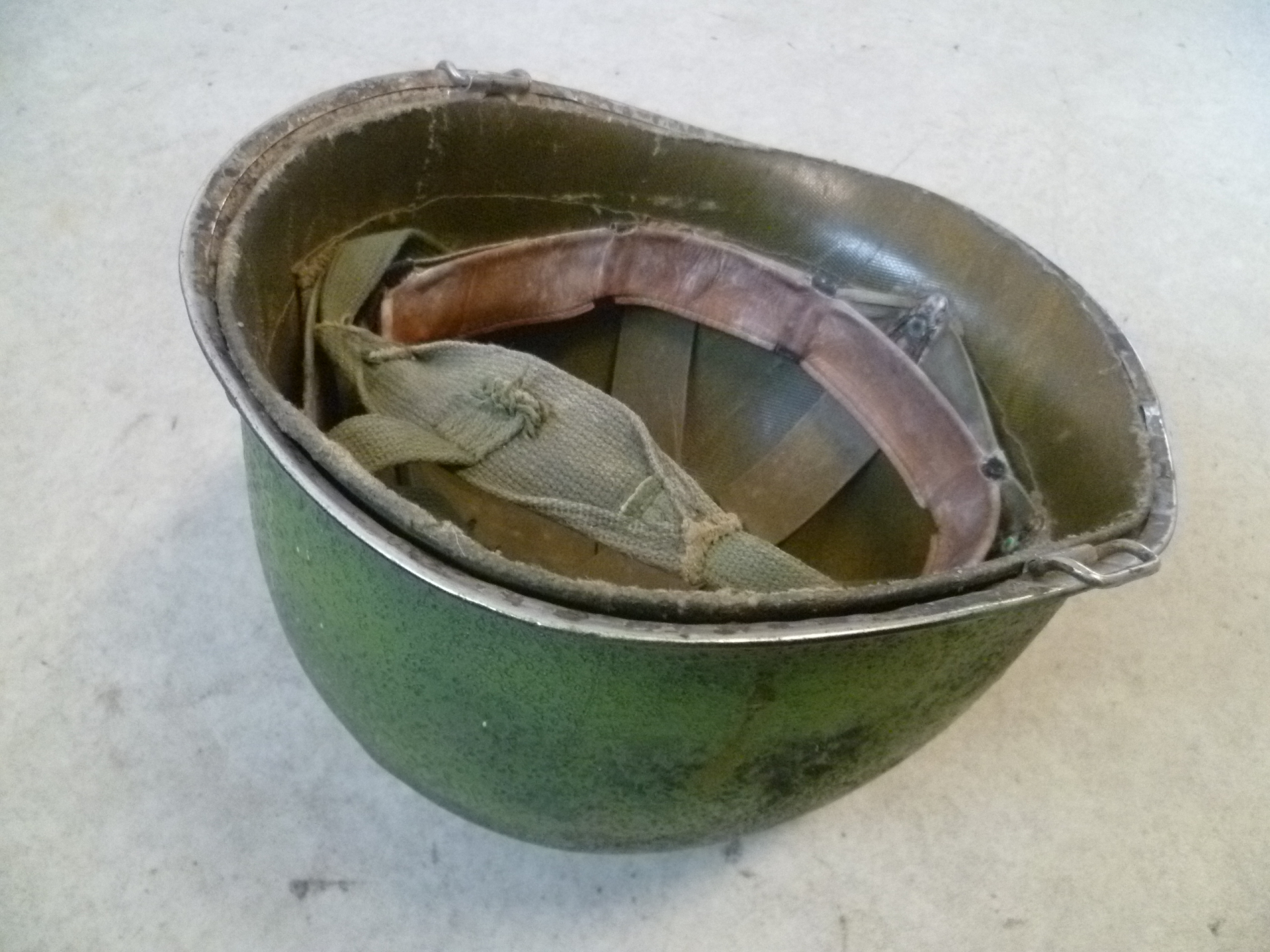 US Stahlhelm M1 mit Innenhelm tarnfarbe – Bild 6
