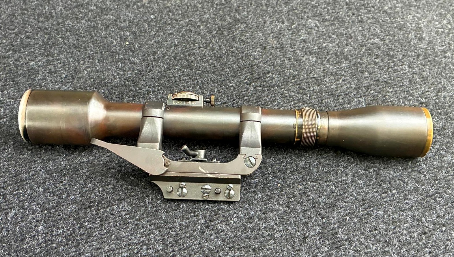 altes Zielfernrohr mit kurzer Seitenmontage – Bild 2