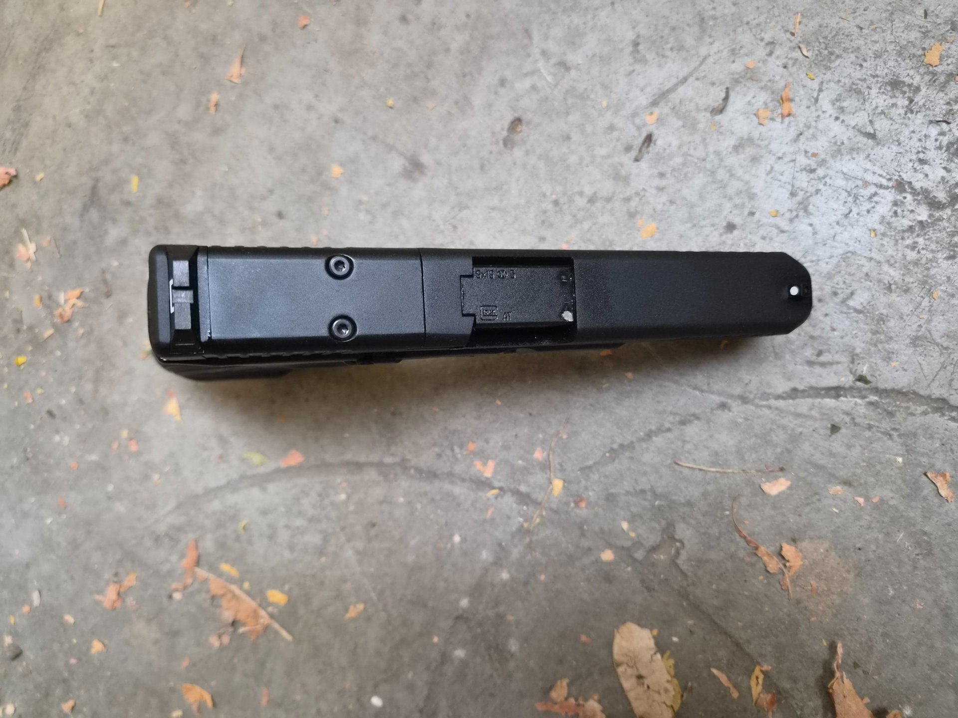 Glock 17 Gen5 6mm MOS GBB Softair Pistole (GHK) mit Umarex Adapterplatten 4er Set MOS 3 – Bild 4