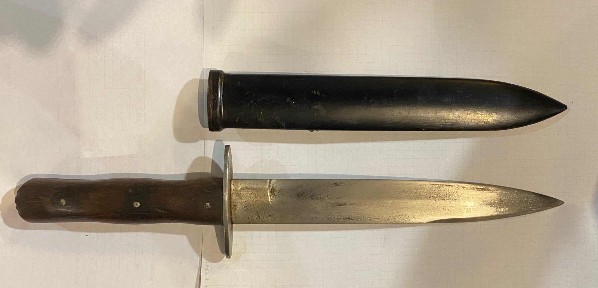 Italienischer Kampfmesser für Fallschirmjäger und Sturmtruppen, Modell 38. – Bild 1