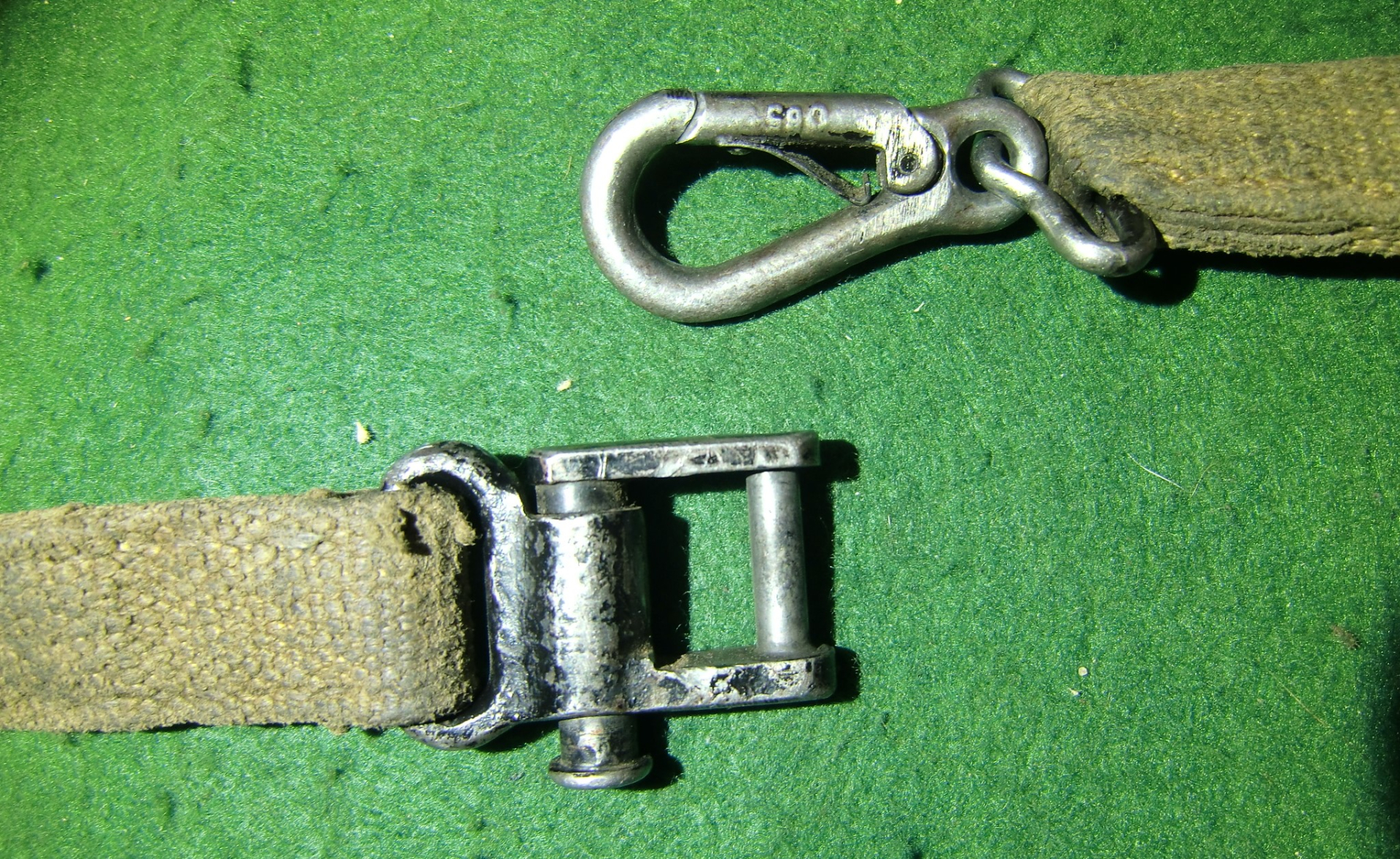 Gewehrriemen MG42 in den 50èrn verm. bei BW auf Web umgerüstet fürs MG3 – Bild 3