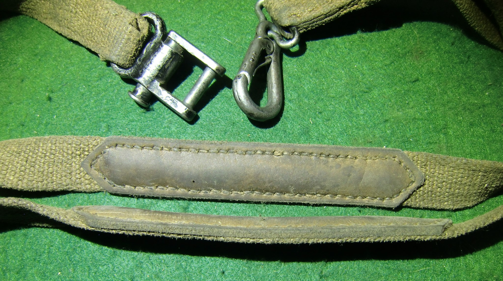 Gewehrriemen MG42 in den 50èrn verm. bei BW auf Web umgerüstet fürs MG3 – Bild 4
