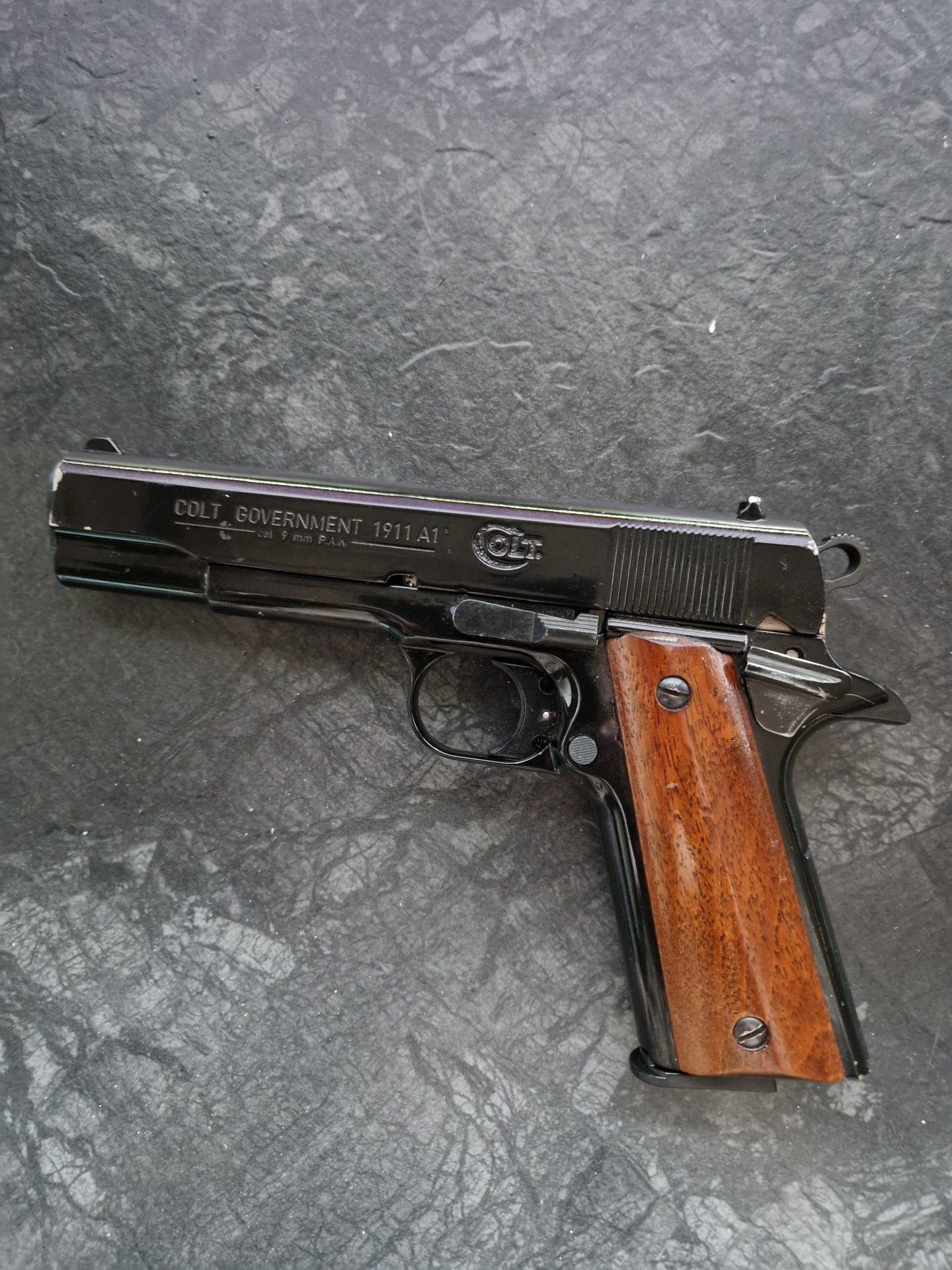 Colt Government 1911 A1 – Bild 2