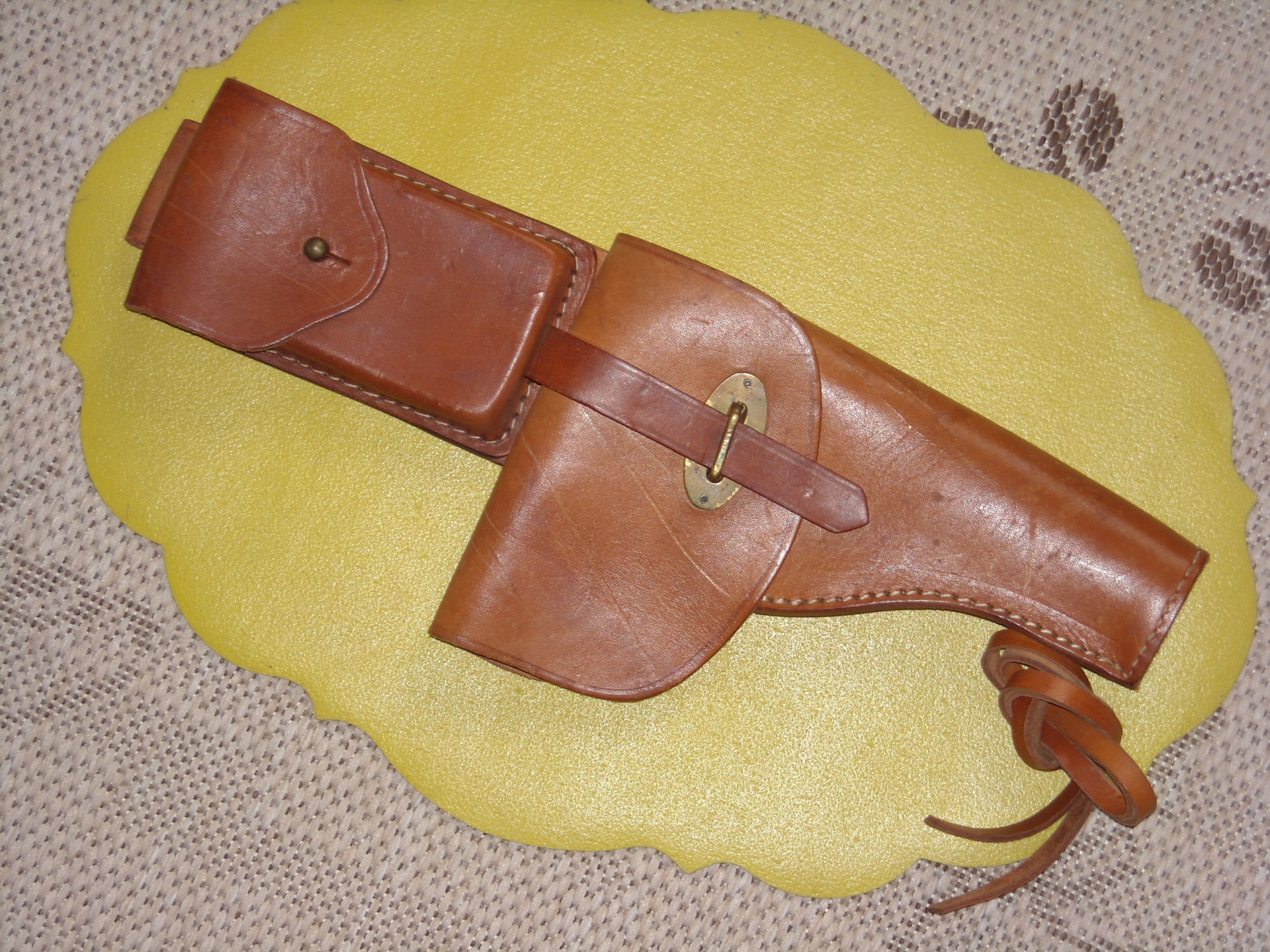 Argentinisches Lederholster für Ballester Molina – Bild 1