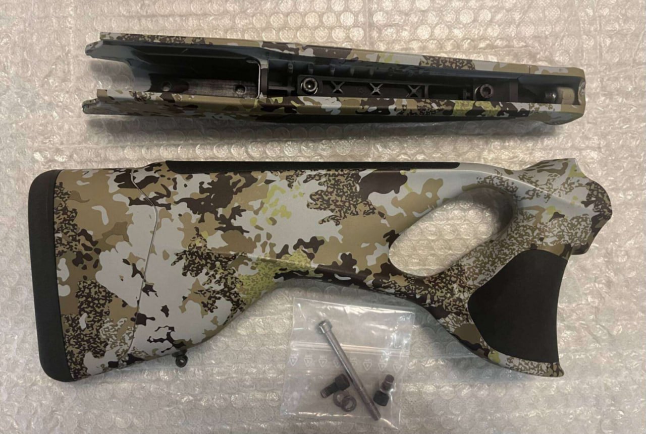 Blaser R8 Ultimate Schaft + Vorderschaft HunTec Camo, neuwertig – Bild 2