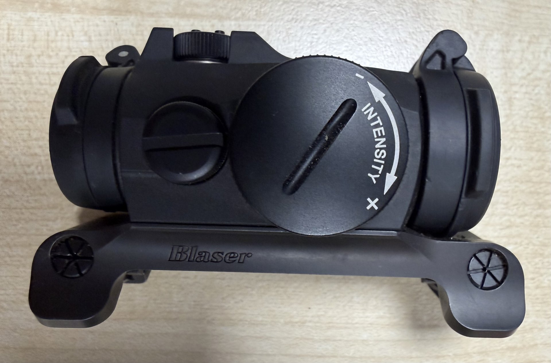 Aimpoint Micro H-2 mit Blasermontage – Bild 2