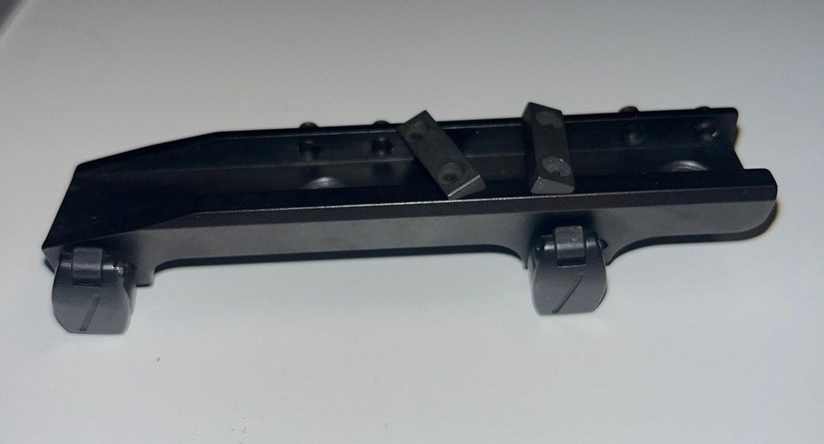 Original Blaser Sattelmontage für 70°-Prismenschiene (LM) – R8 / R93 – Bild 1