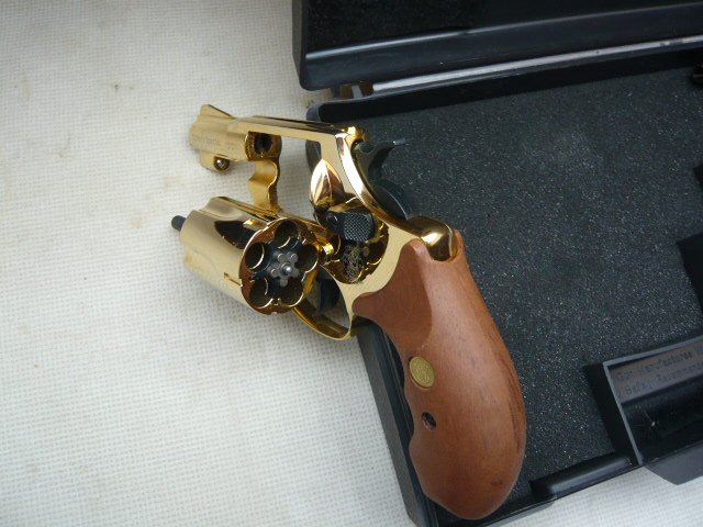 Revolver S&W Chiefs Special in Gold – Bild 4