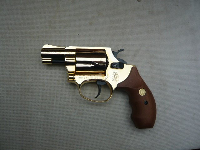 Revolver S&W Chiefs Special in Gold – Bild 3