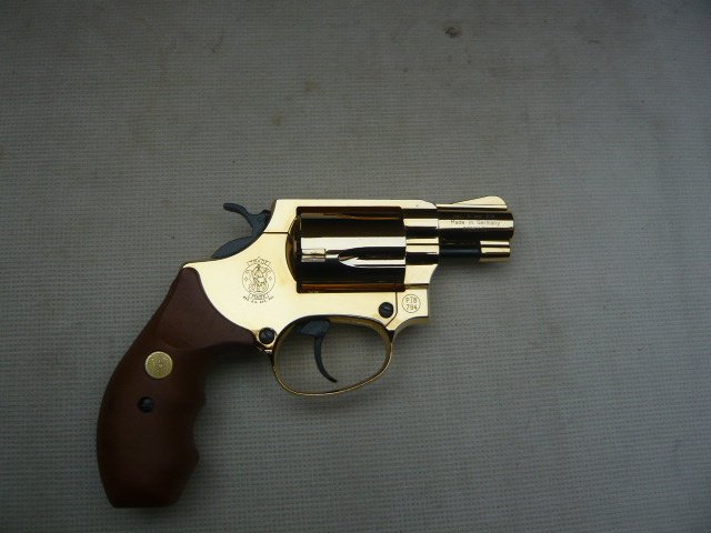 Revolver S&W Chiefs Special in Gold – Bild 2